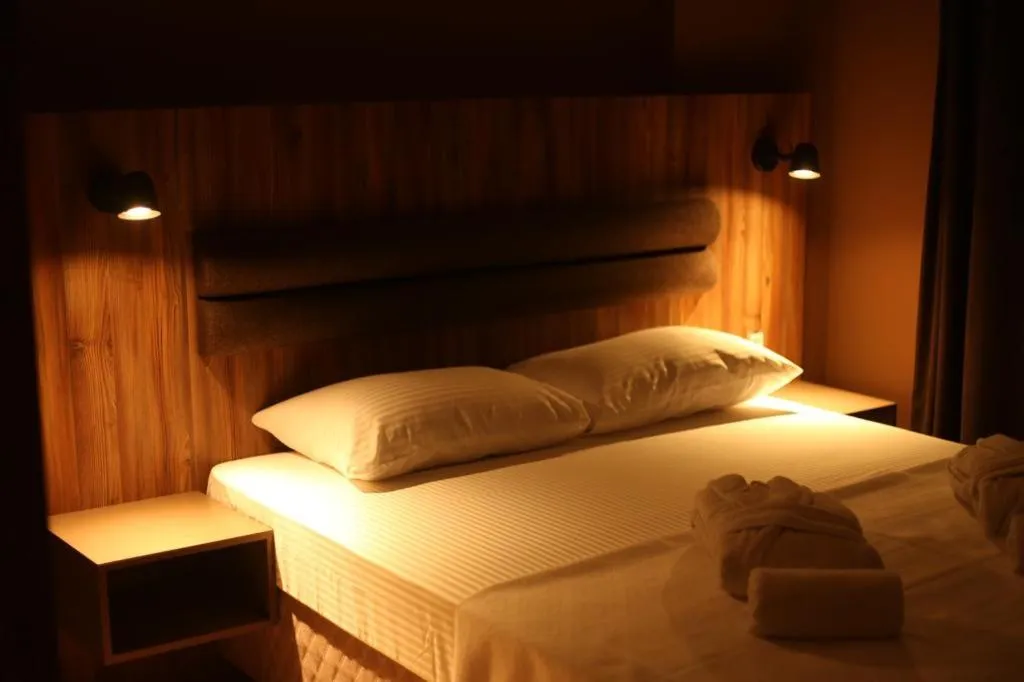 Bed in Yücemek Apart