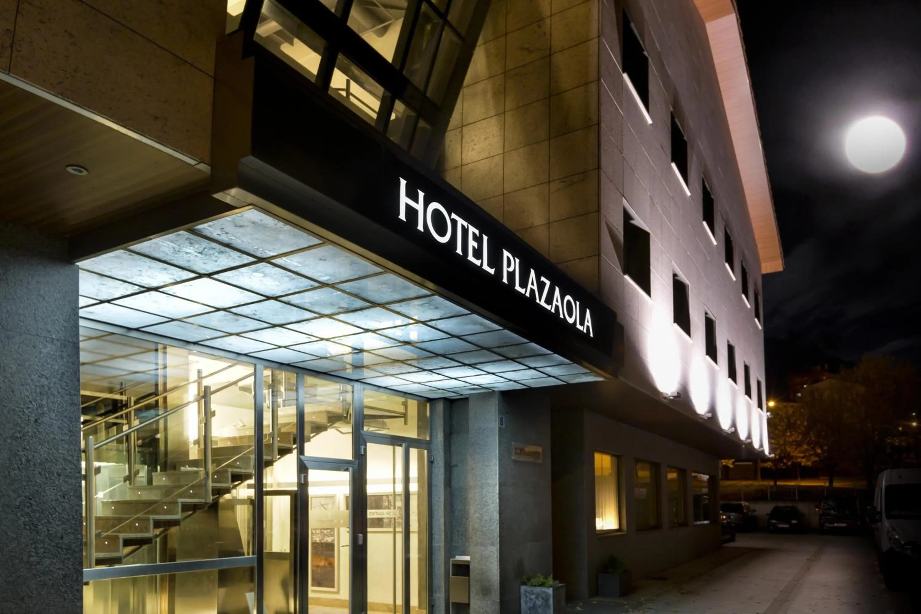 Facade/entrance in Hotel Plazaola