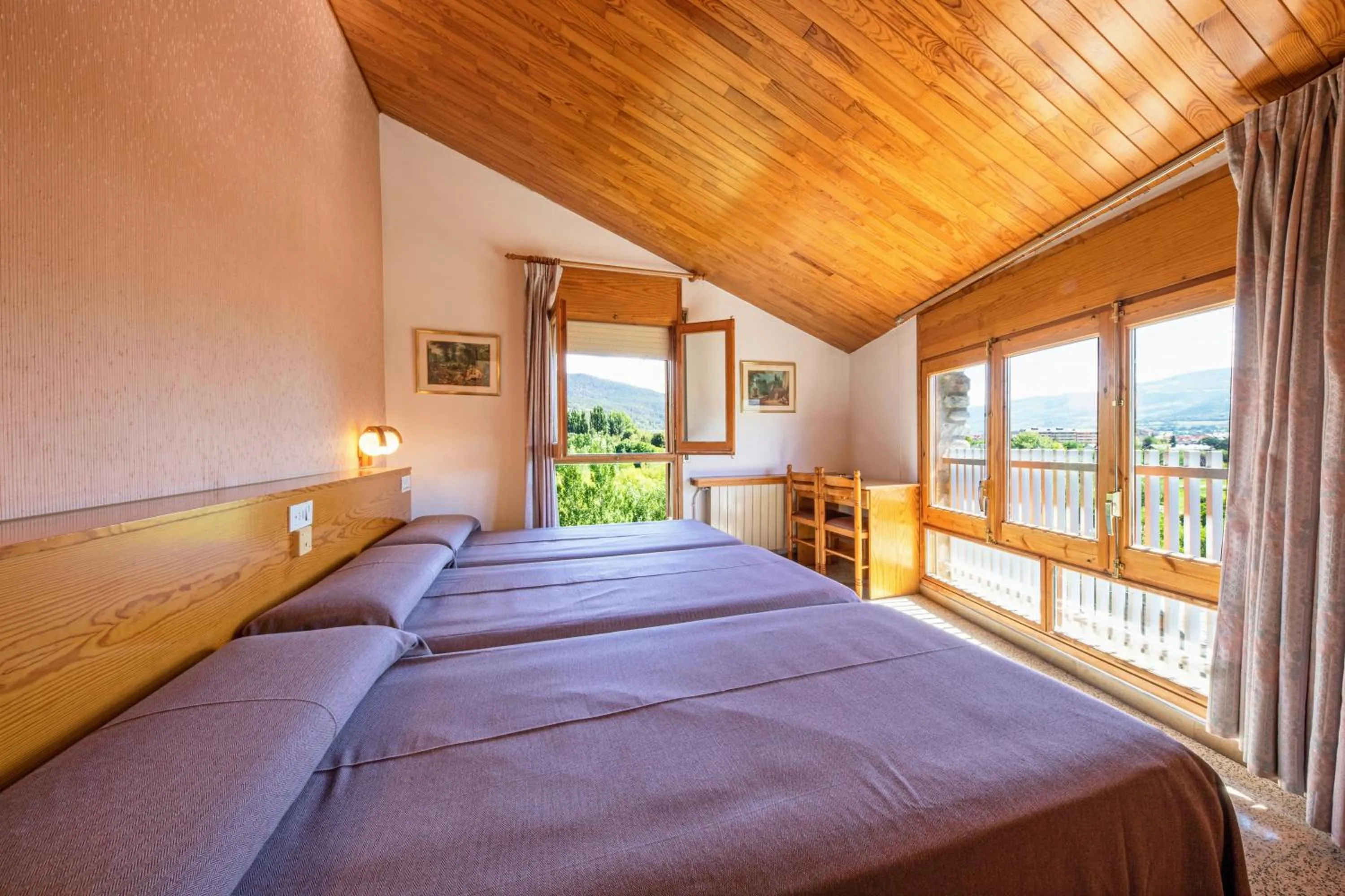 Bed in Hotel Restaurante La Glorieta