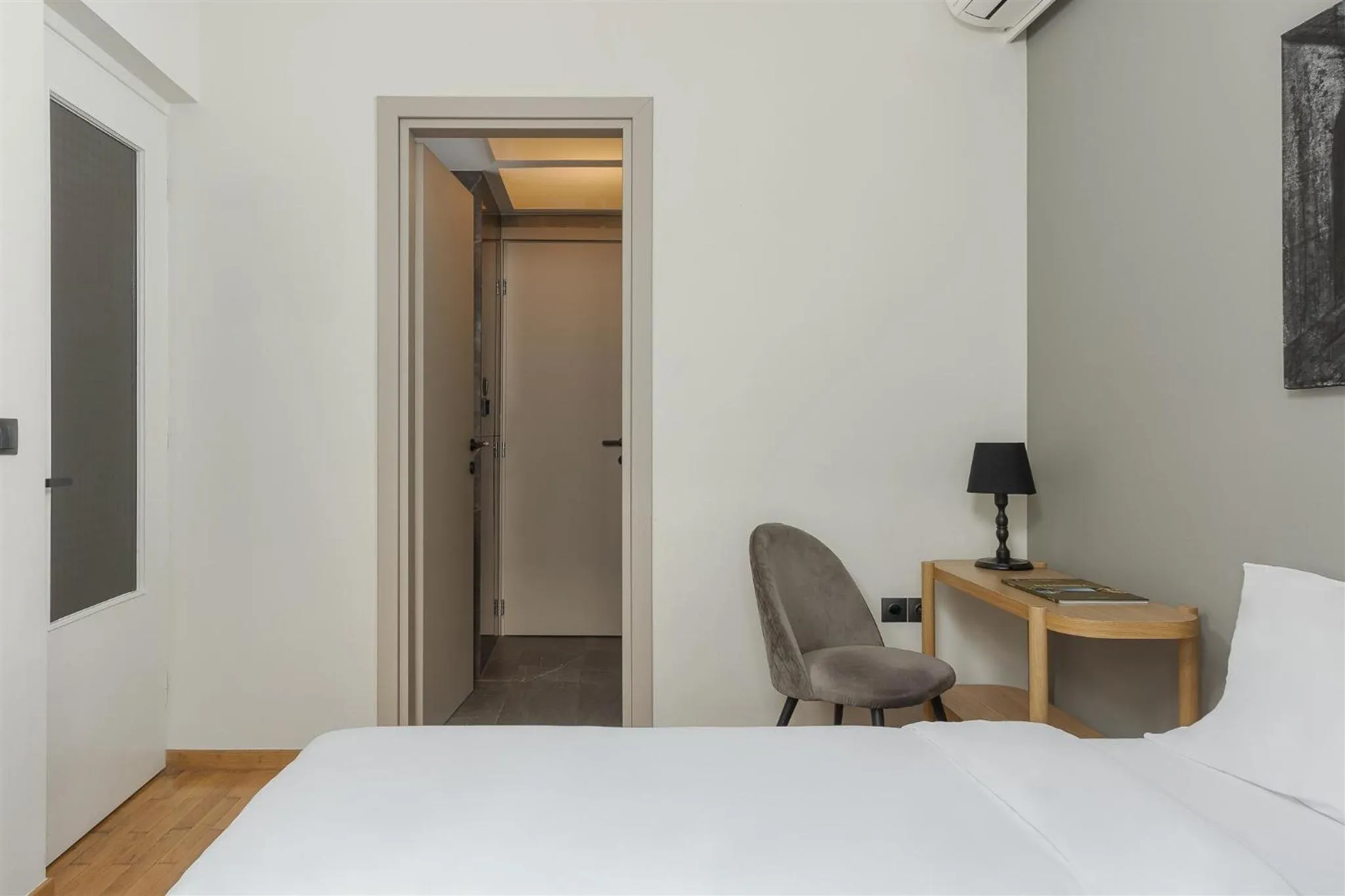 Photo of the whole room, Bed in Anvy Stylish Suites Ioannina