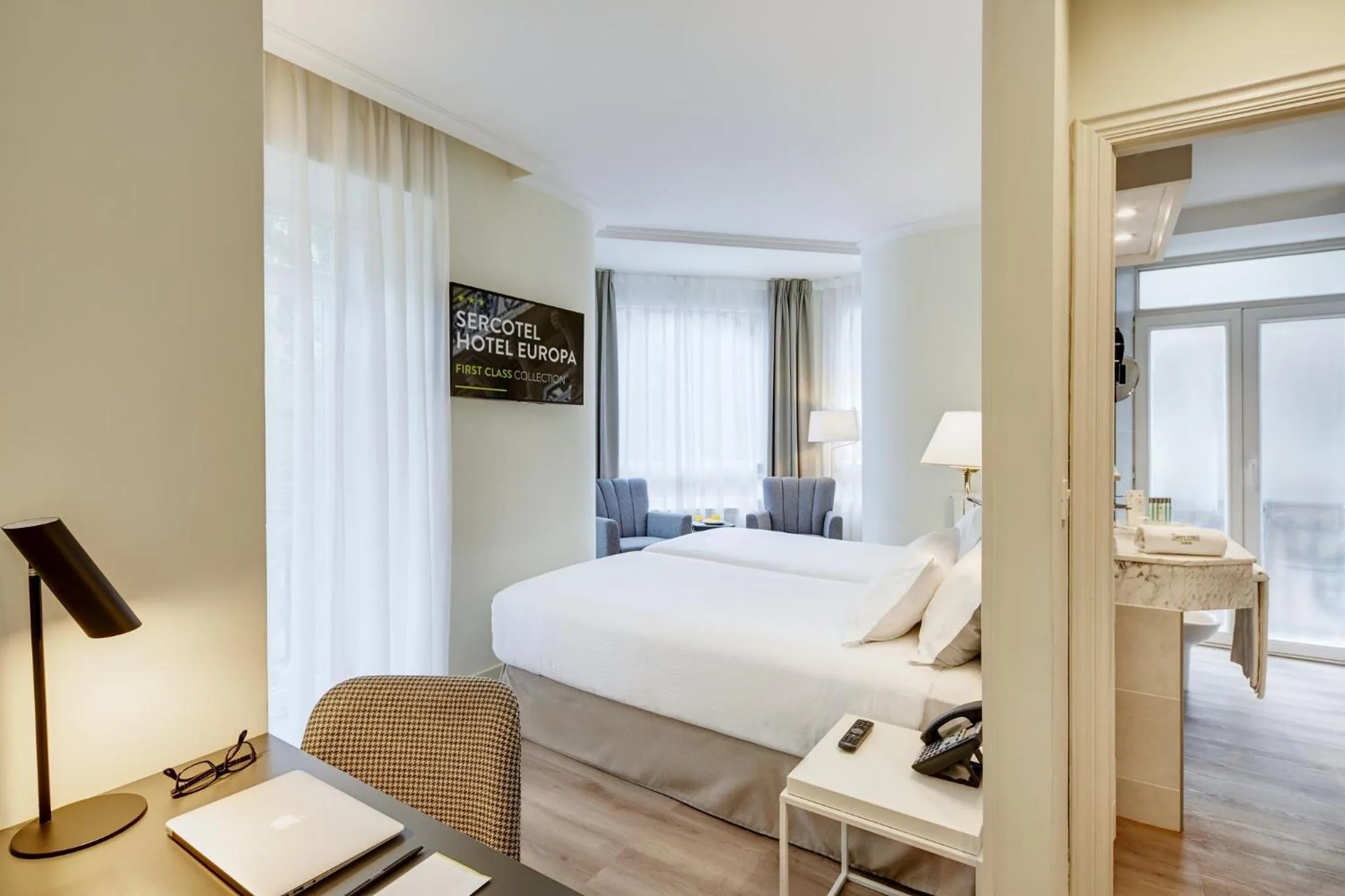 Photo of the whole room, Bed in Sercotel Hotel Europa