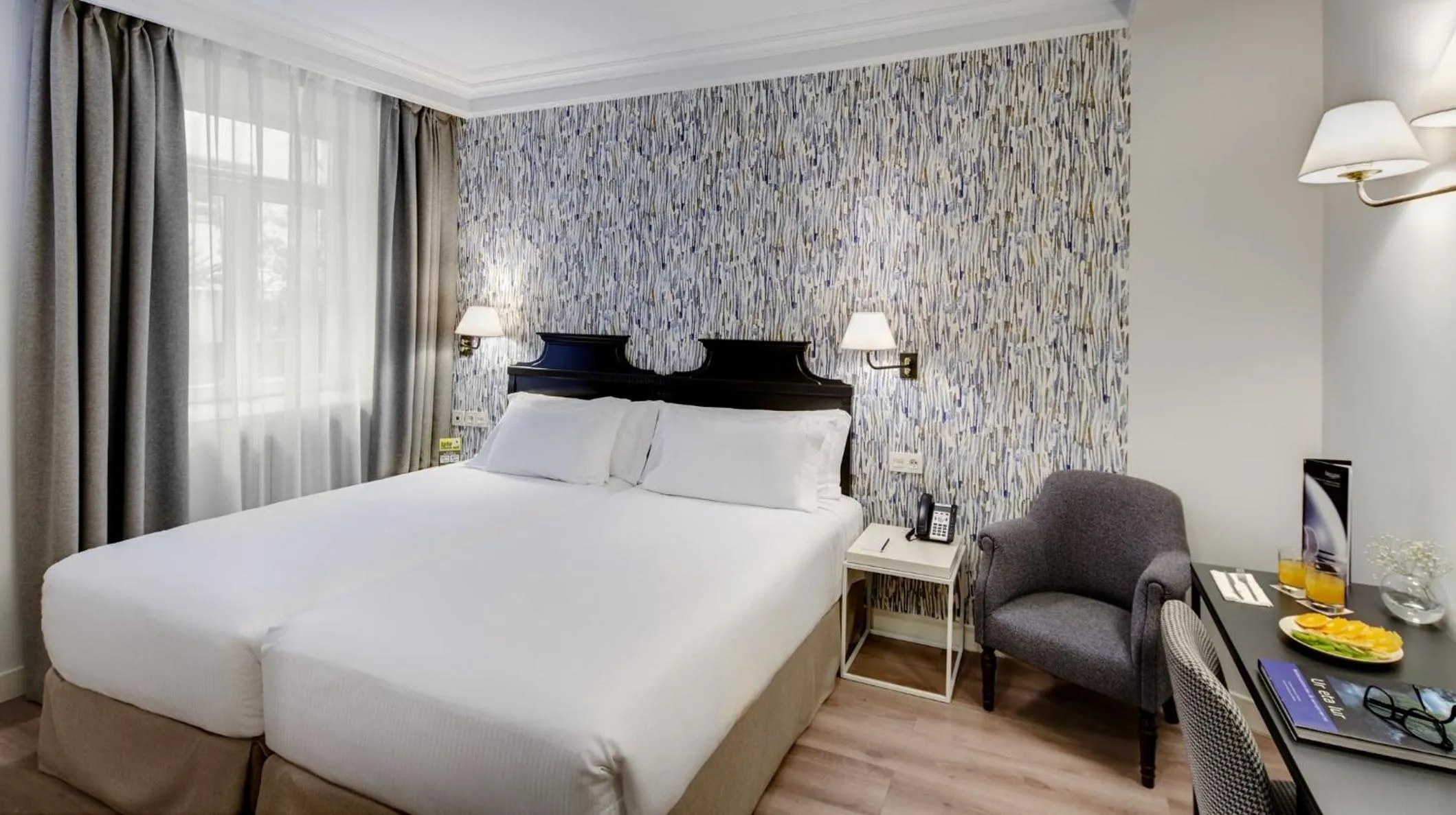 Photo of the whole room, Bed in Sercotel Hotel Europa