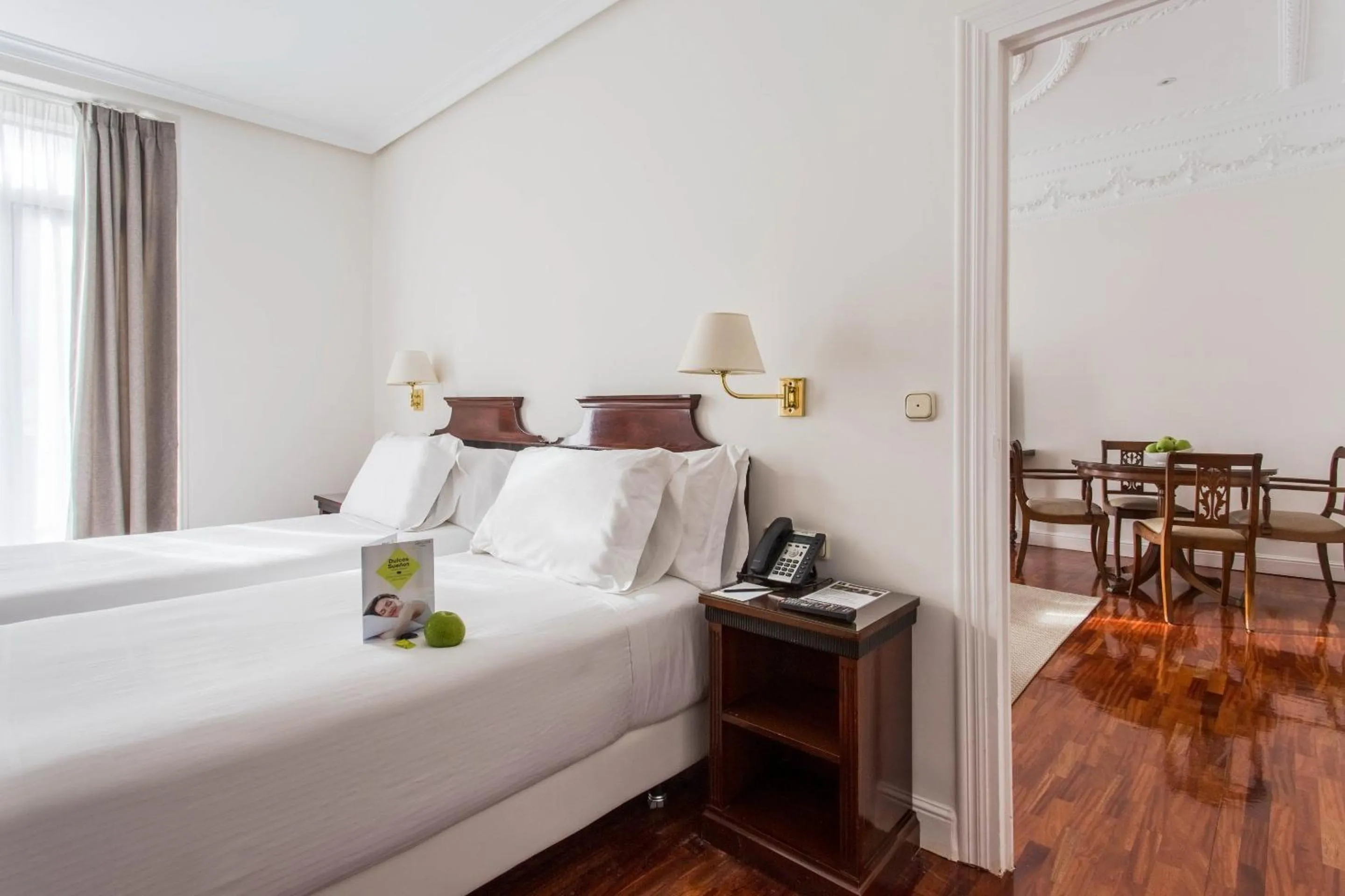 Bedroom, Bed in Sercotel Hotel Europa