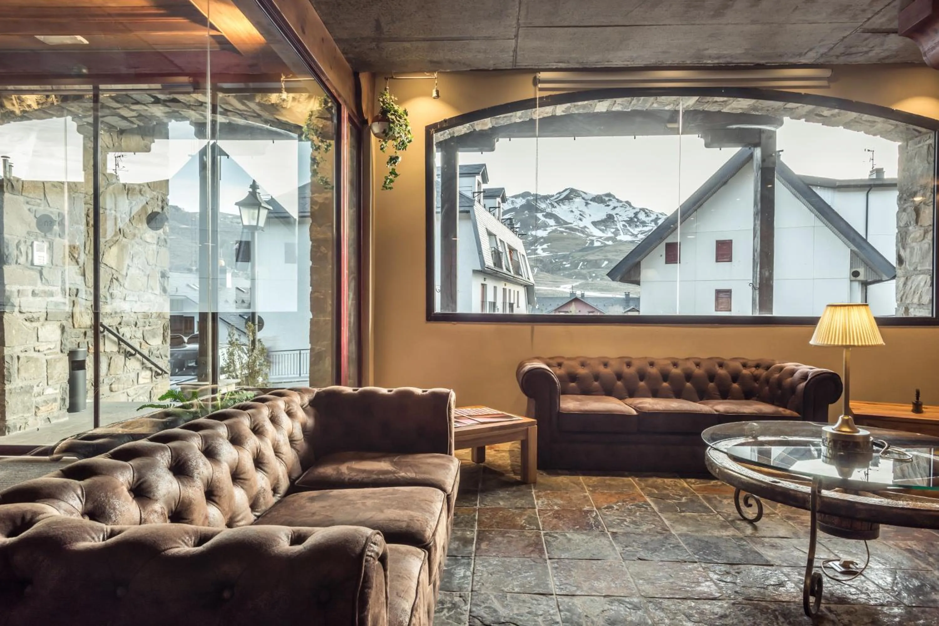 Lobby or reception in SNÖ Villa de Sallent 4