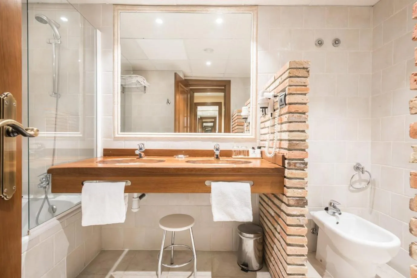 Bathroom in SNÖ Villa de Sallent 4