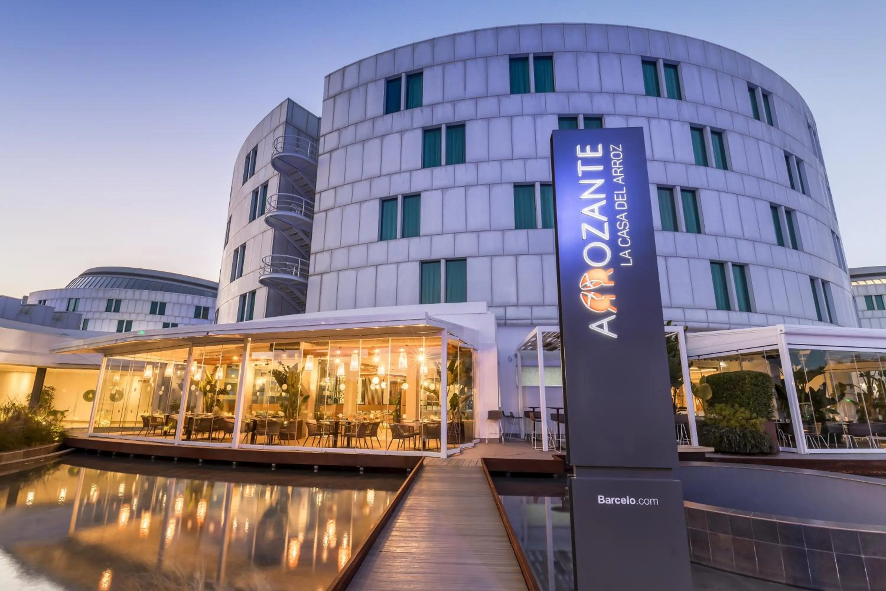 Restaurant/places to eat in Barceló Sevilla Renacimiento