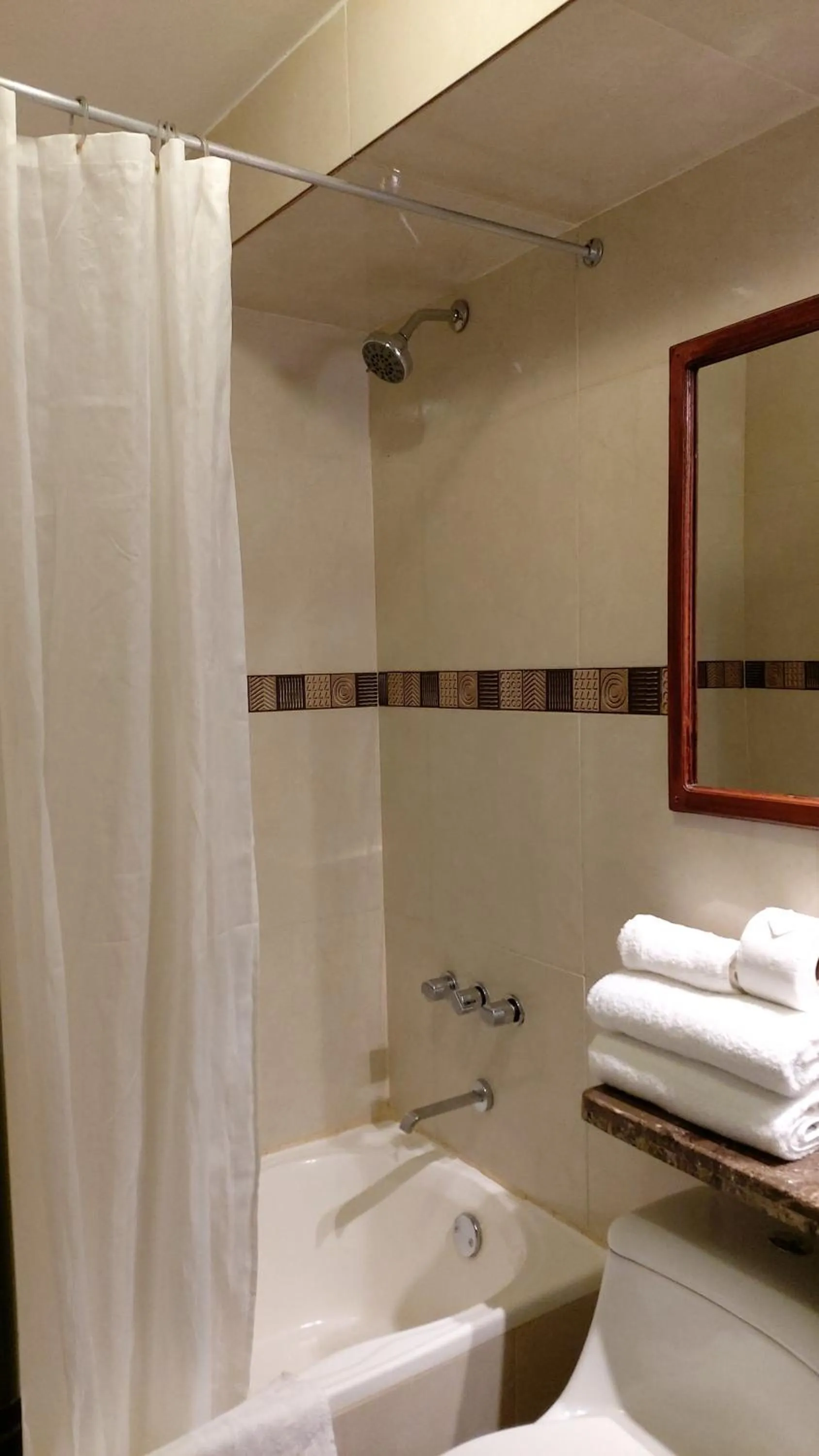 Shower in Hotel Pucara Machupicchu