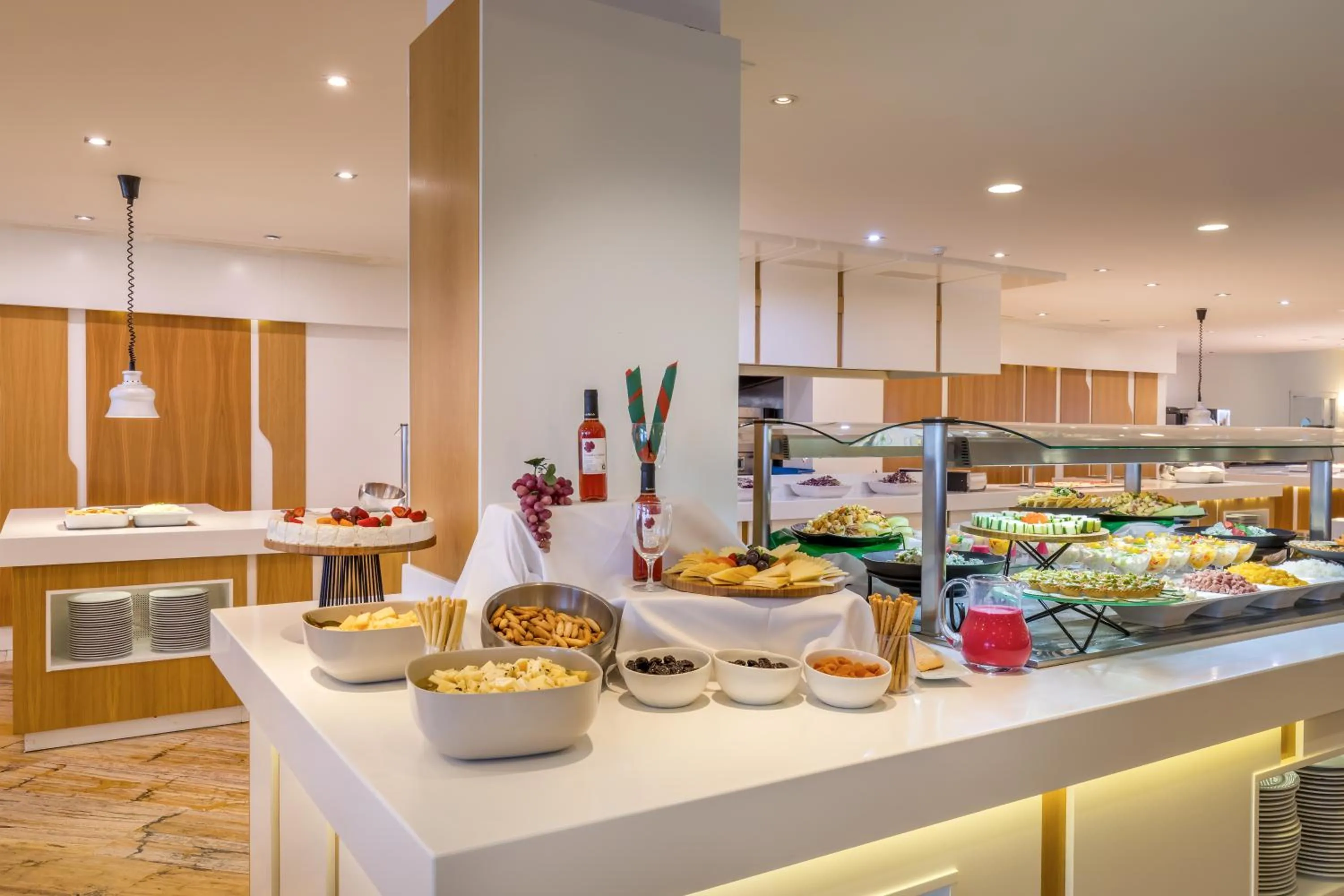 Restaurant/places to eat in Smy Isla Cristina