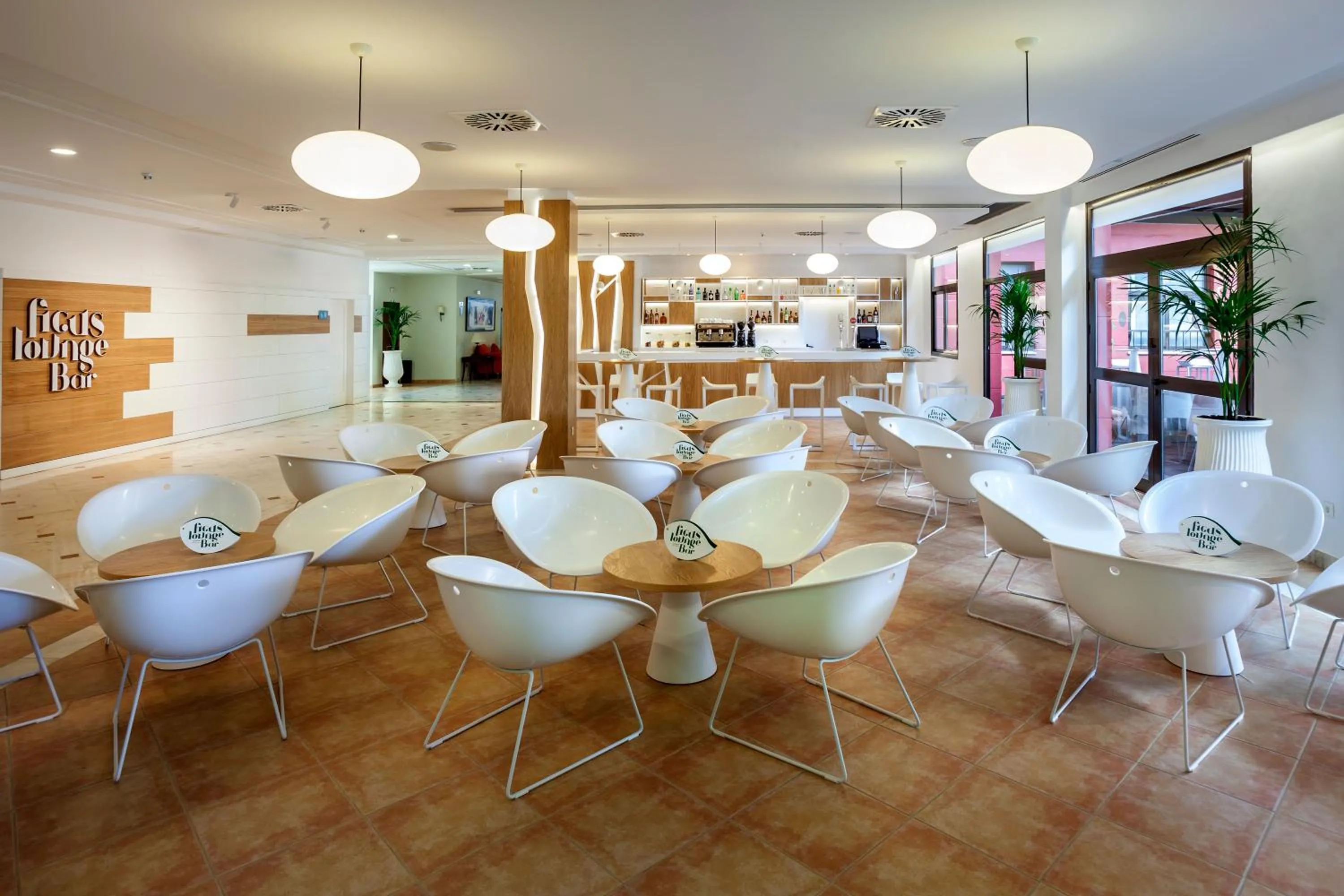 Area and facilities in Smy Isla Cristina