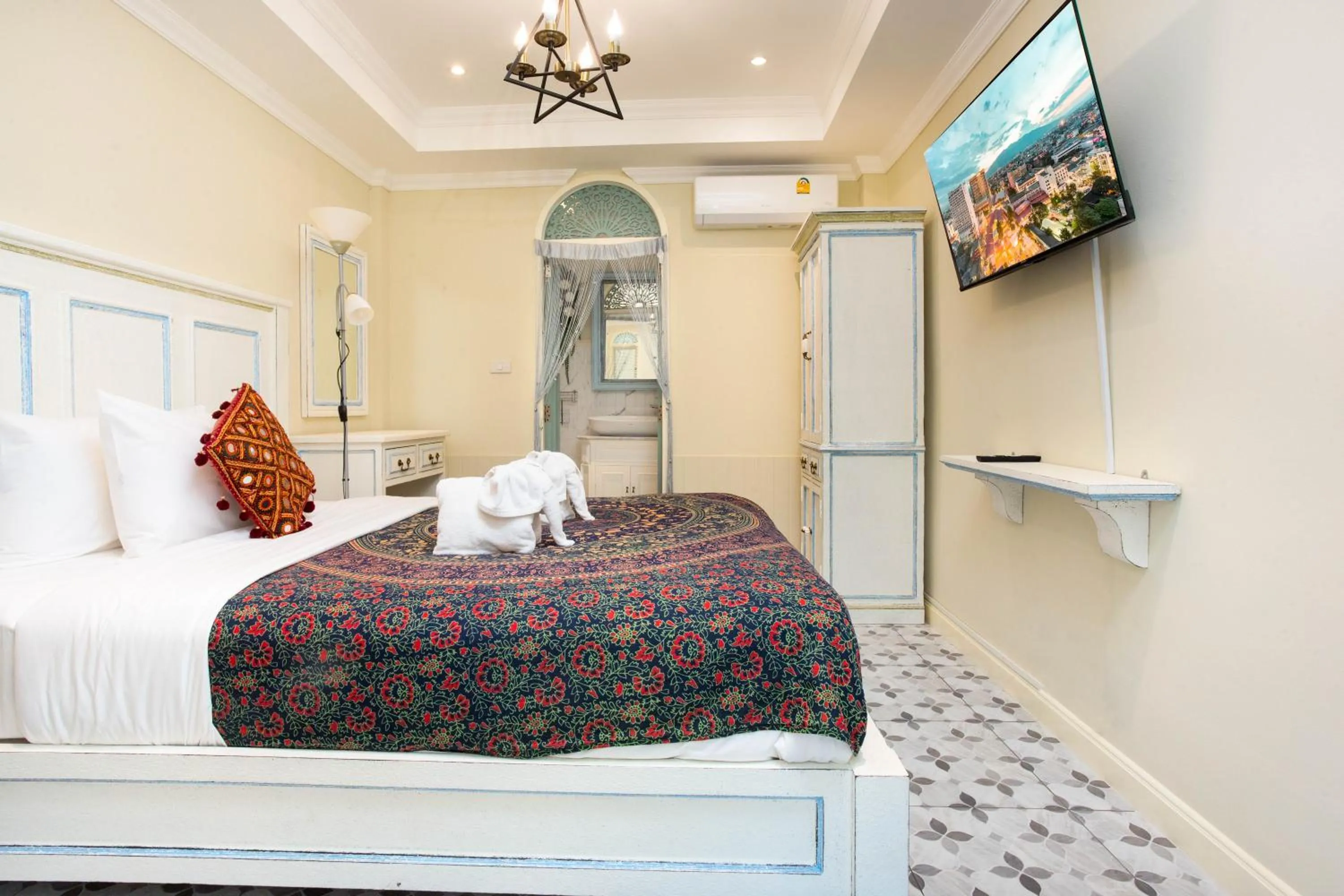 Bed in Pran At Kumuang Boutique House