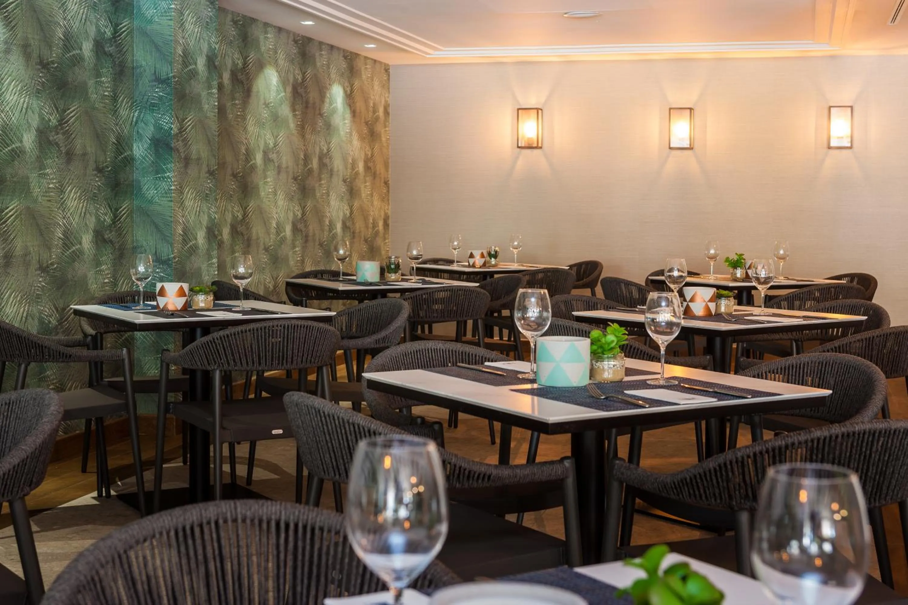 Restaurant/places to eat in Eurostars Marivent