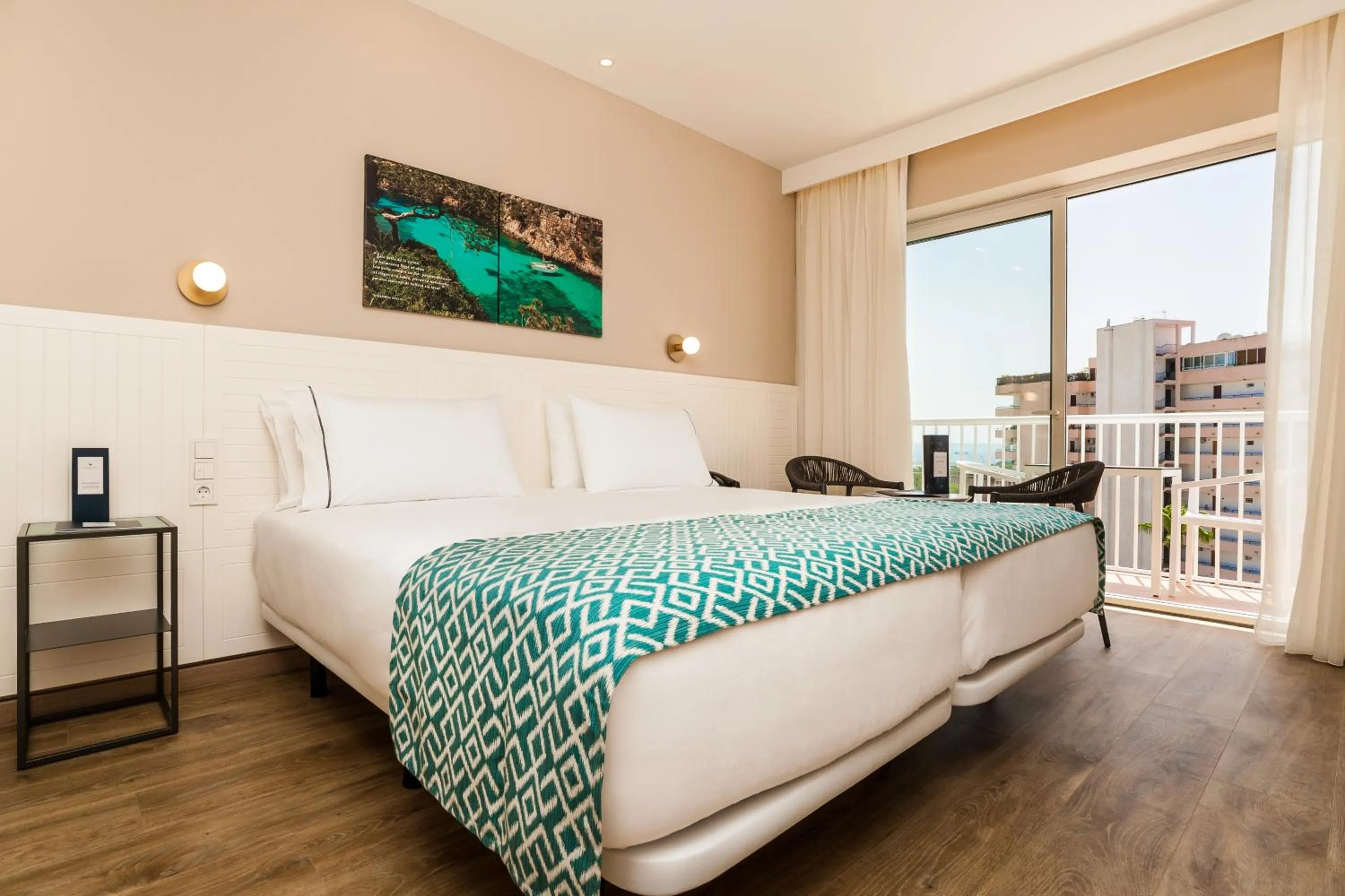 Bedroom, Bed in Eurostars Marivent