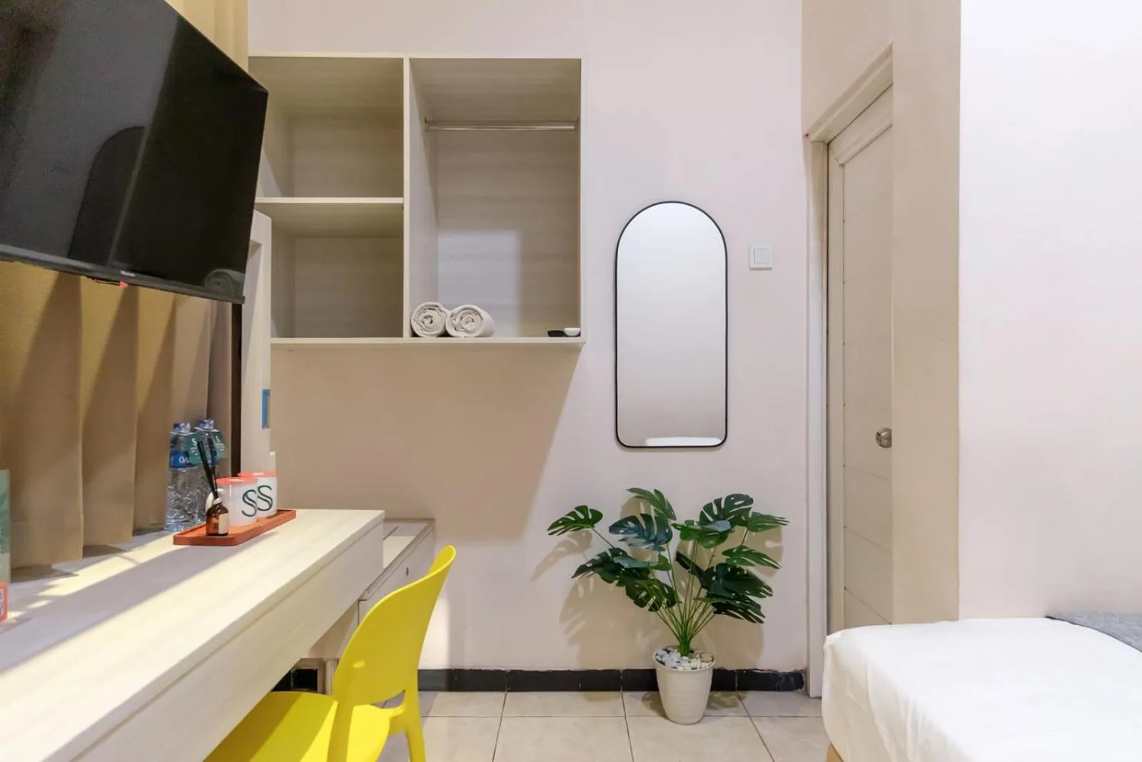 Bedroom, Bed in Mono Coliving Kertajaya Syariah, SBY