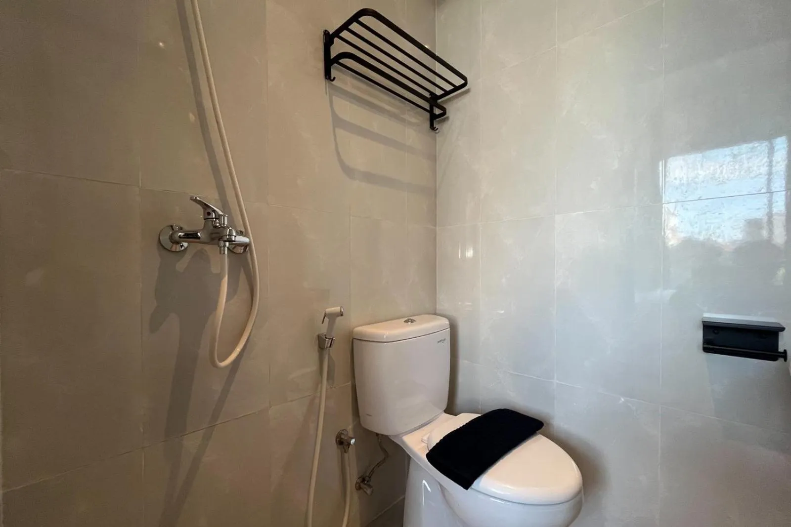 Mono Coliving Kertajaya Syariah, SBY