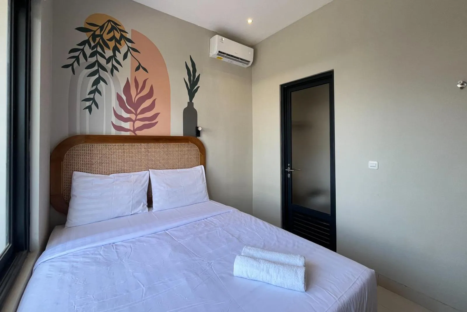 Bed in Mono Coliving Kertajaya Syariah, SBY