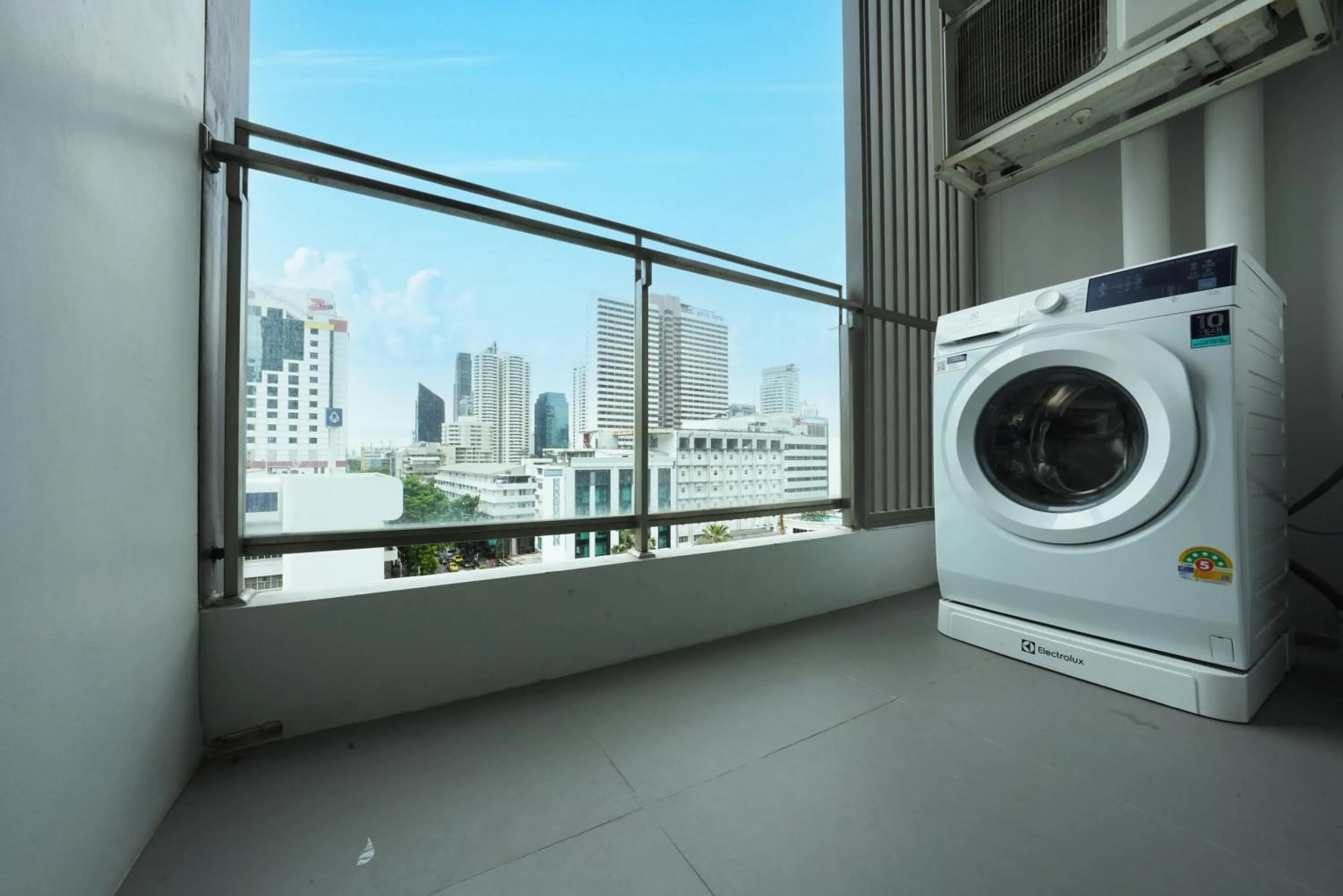 washing machine in The Rich Residence Sukhumvit Nana