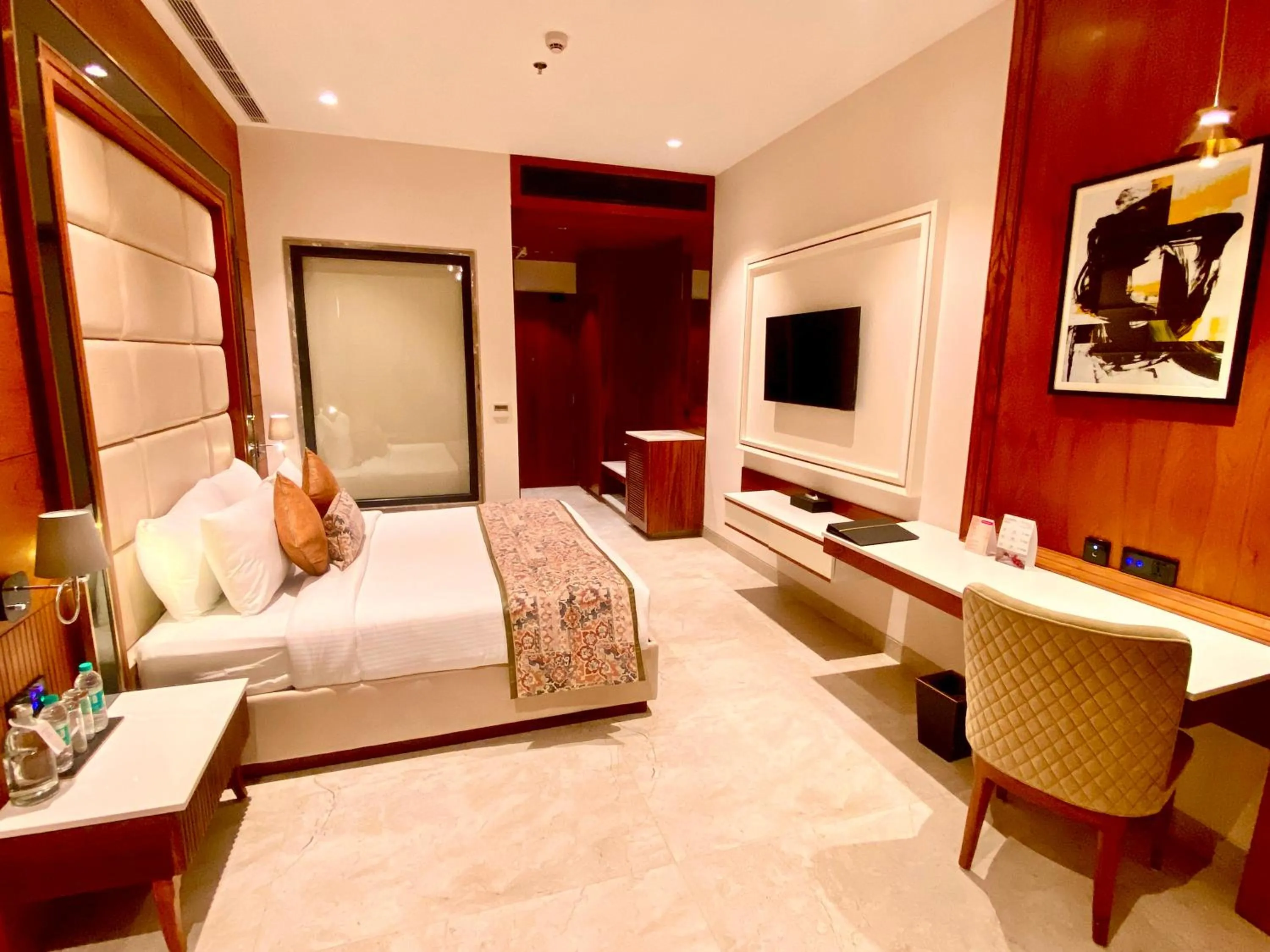 Photo of the whole room, Bed in Regenta Place Chandigarh Mohali