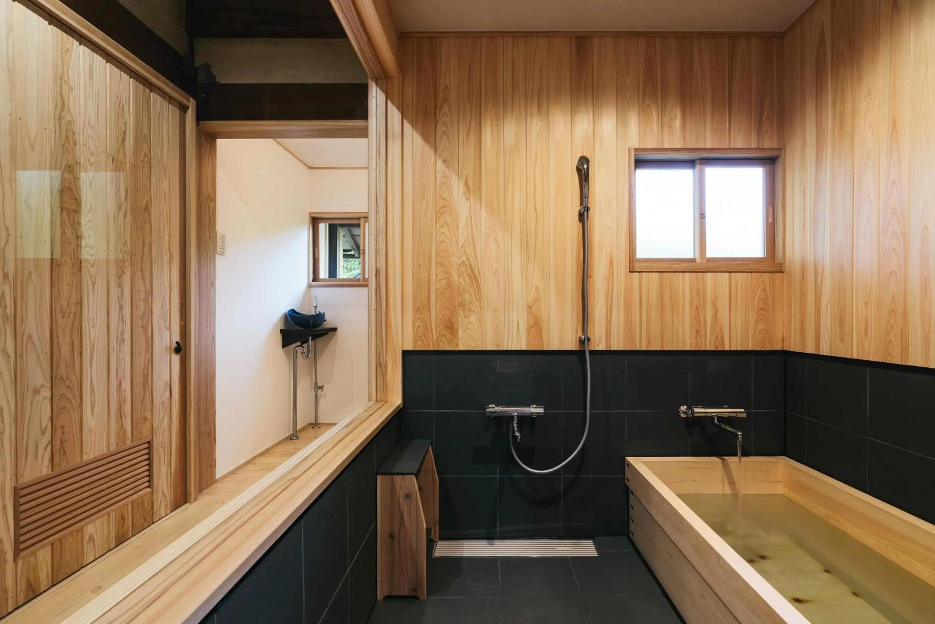Bathroom in RITA Izumifumoto