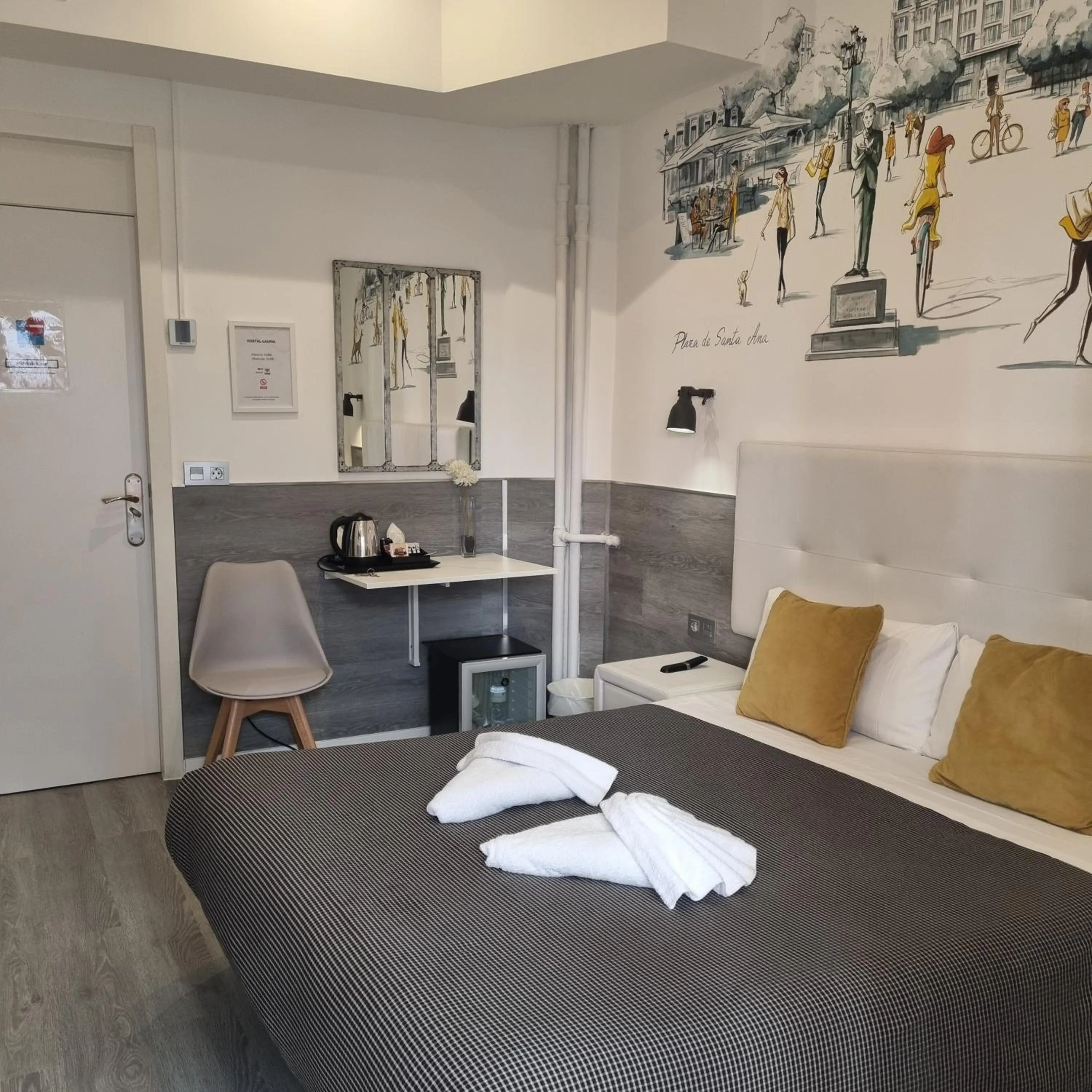 Bed in Hostal Lauria