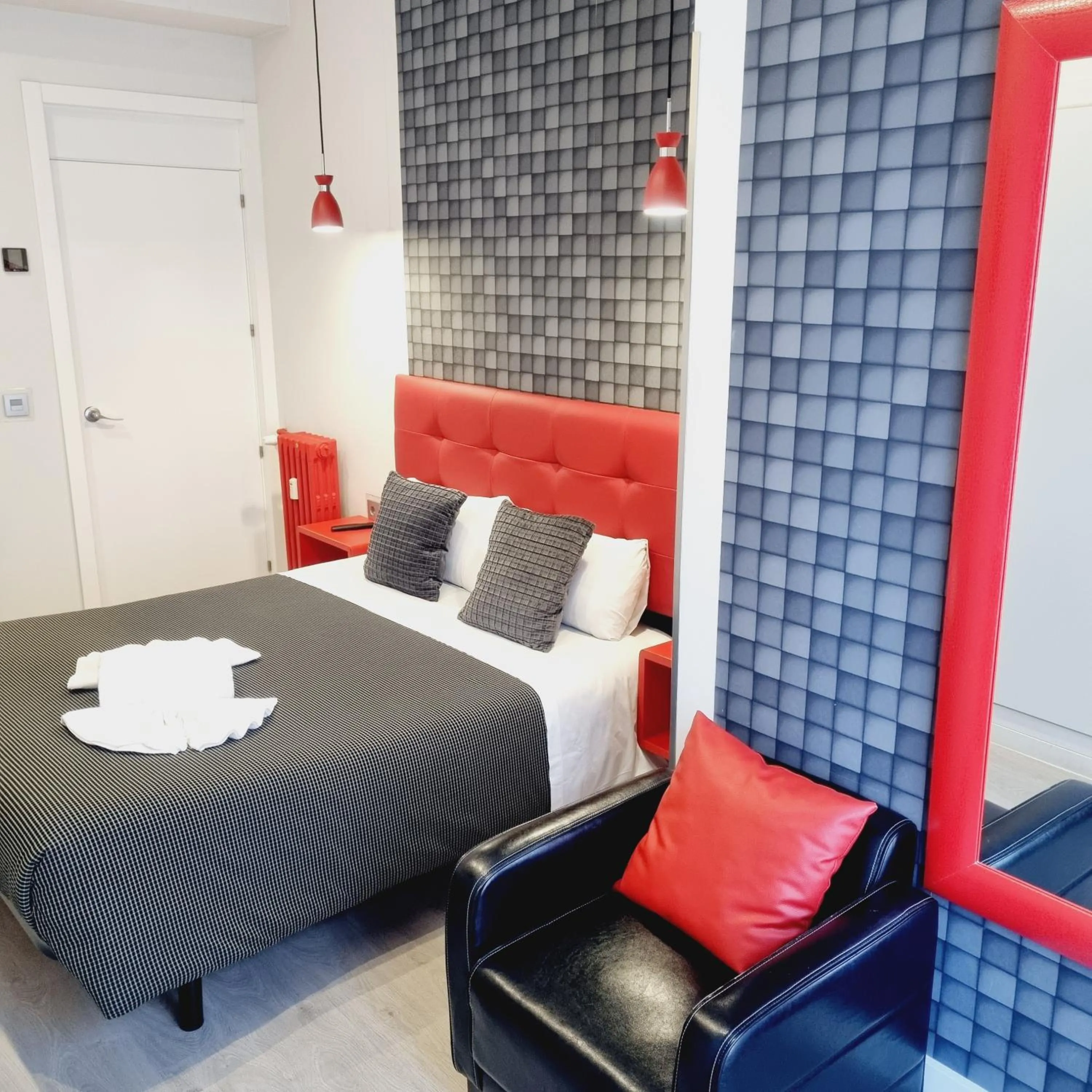 Photo of the whole room, Bed in Hostal Lauria