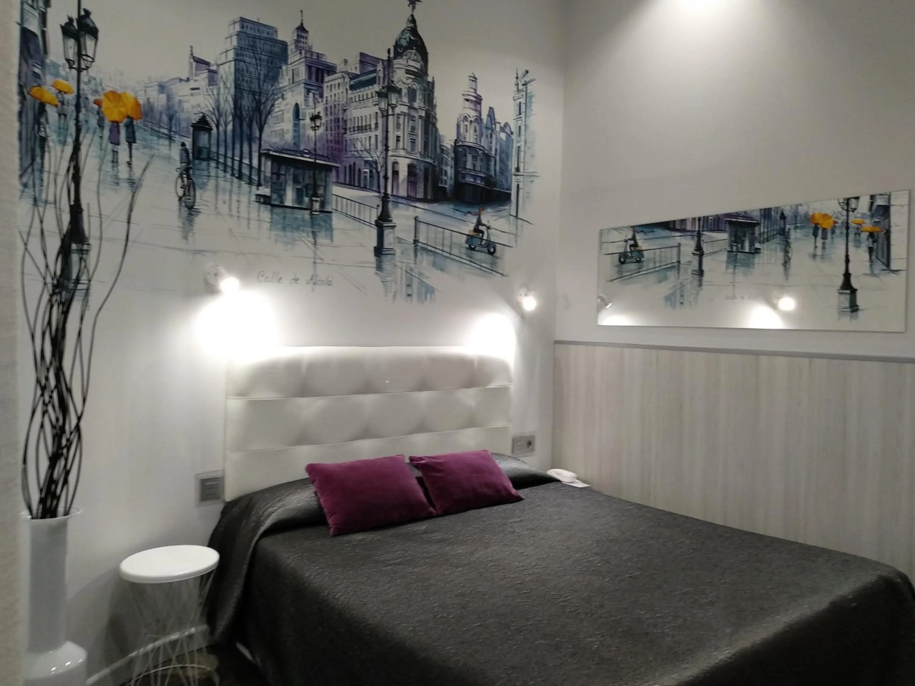 Bed in Hostal Lauria