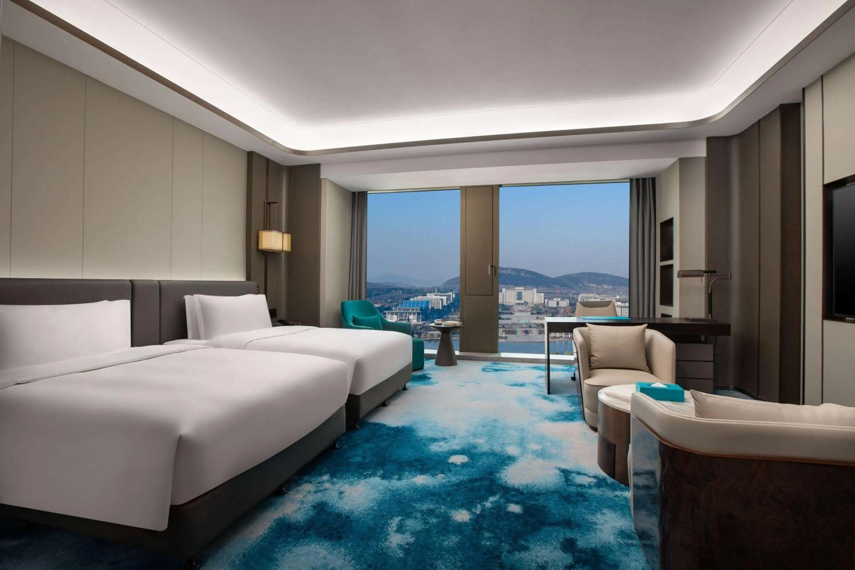 Photo of the whole room, Bed in Wyndham Grand Zaozhuang