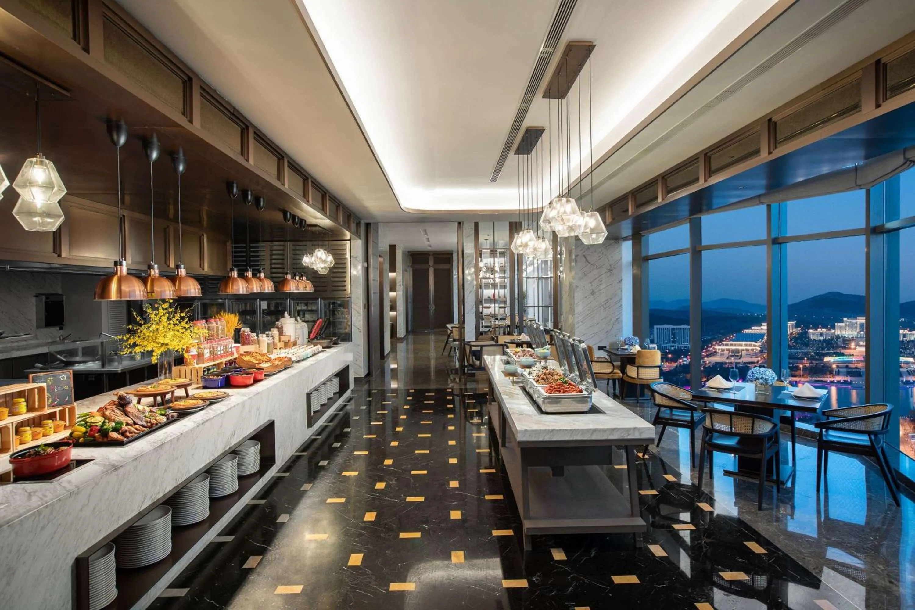 Restaurant/places to eat in Wyndham Grand Zaozhuang