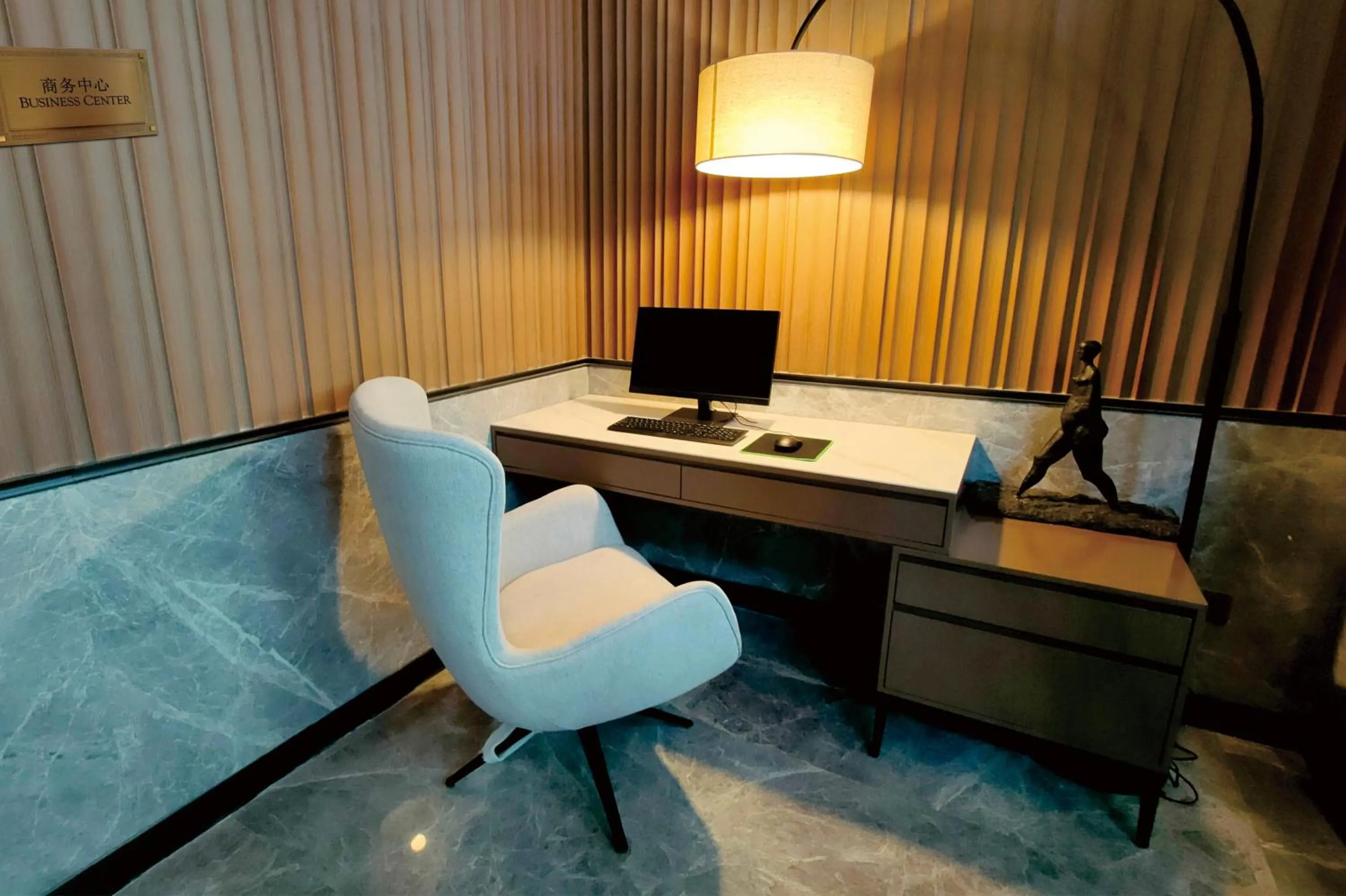 Business facilities in Wyndham Handan Congtai