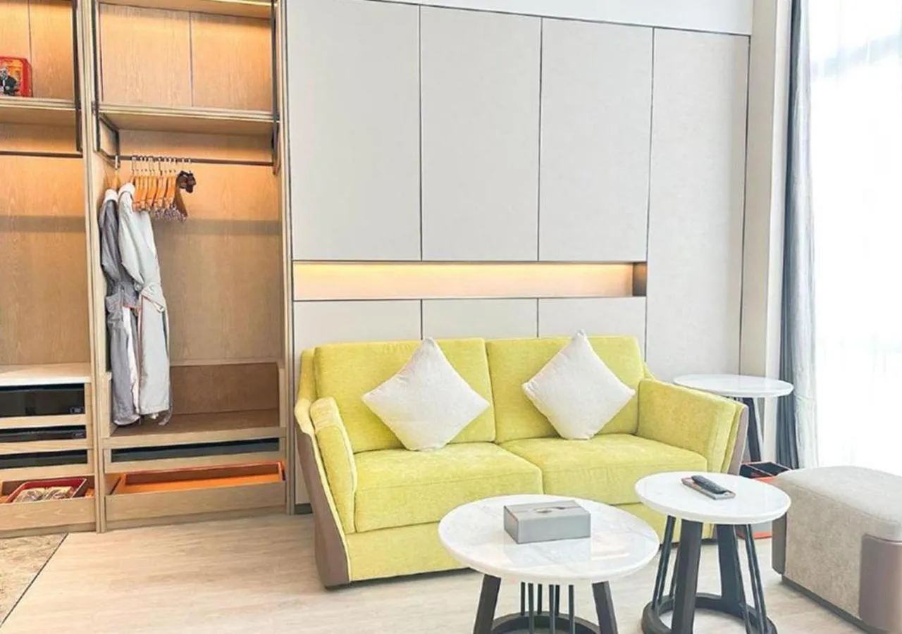 Seating area in Wyndham Handan Congtai