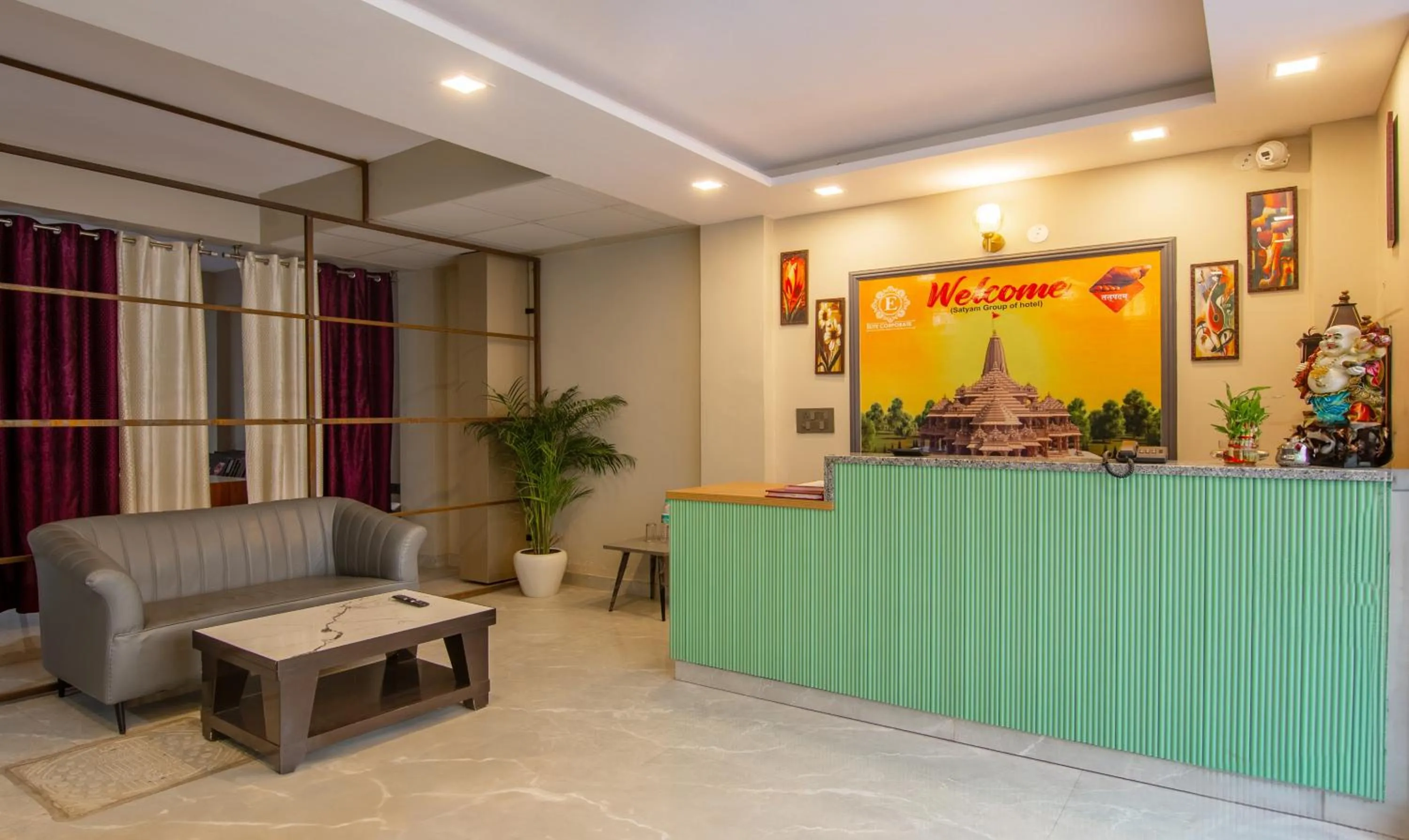 Lobby or reception in Treebo Elite Corporate, Sector 62