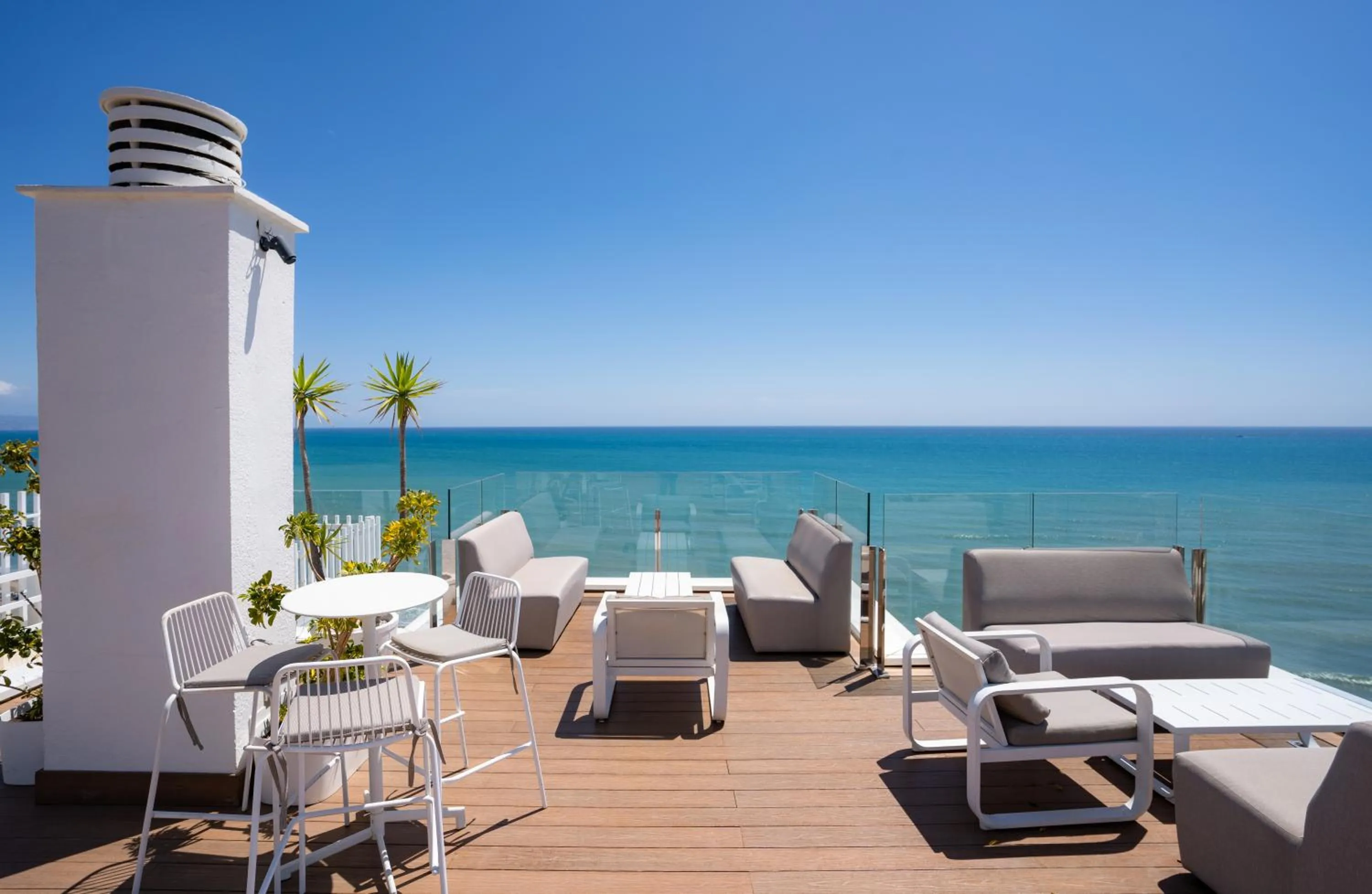 Area and facilities in La Barracuda