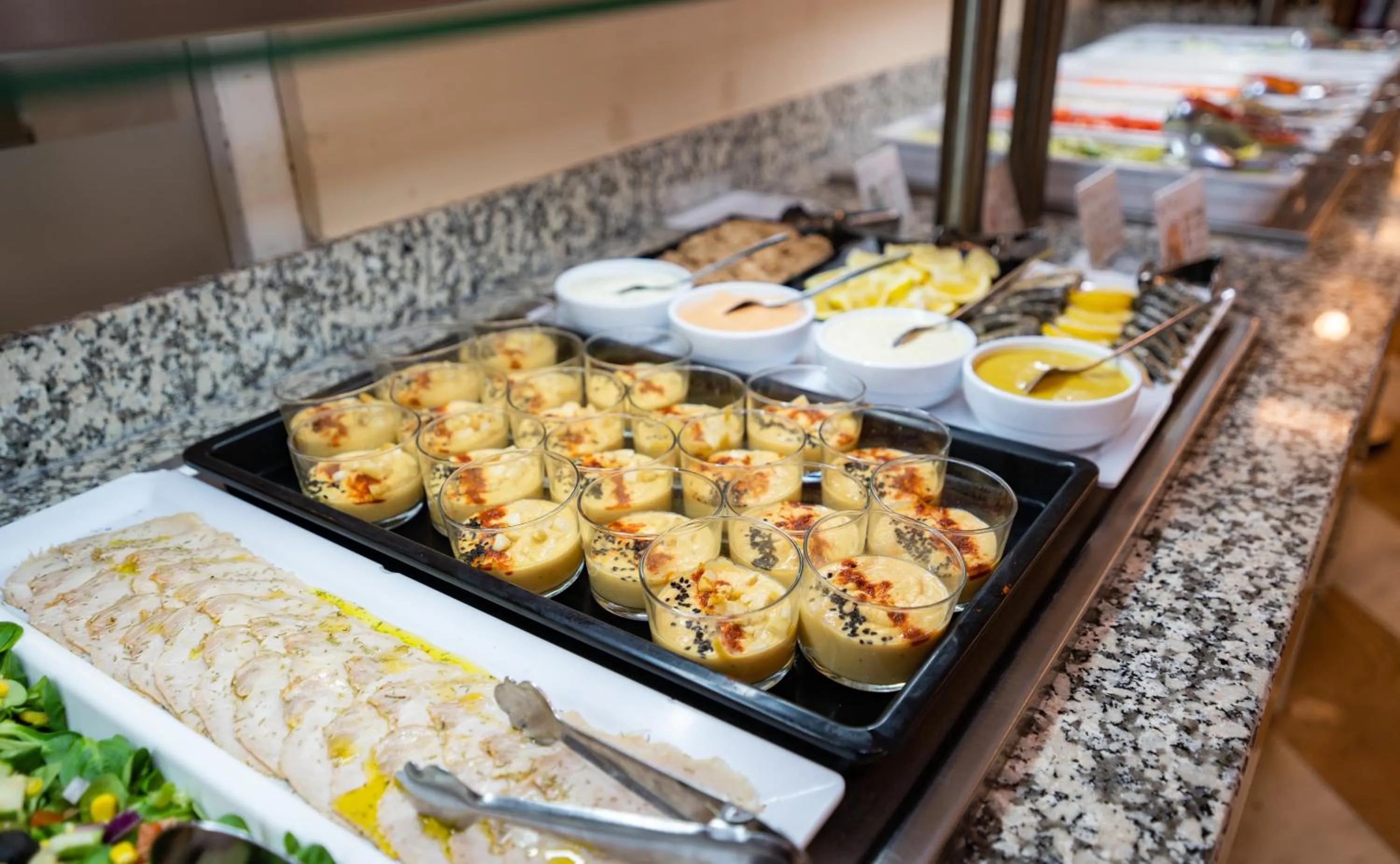 Restaurant/places to eat in La Barracuda