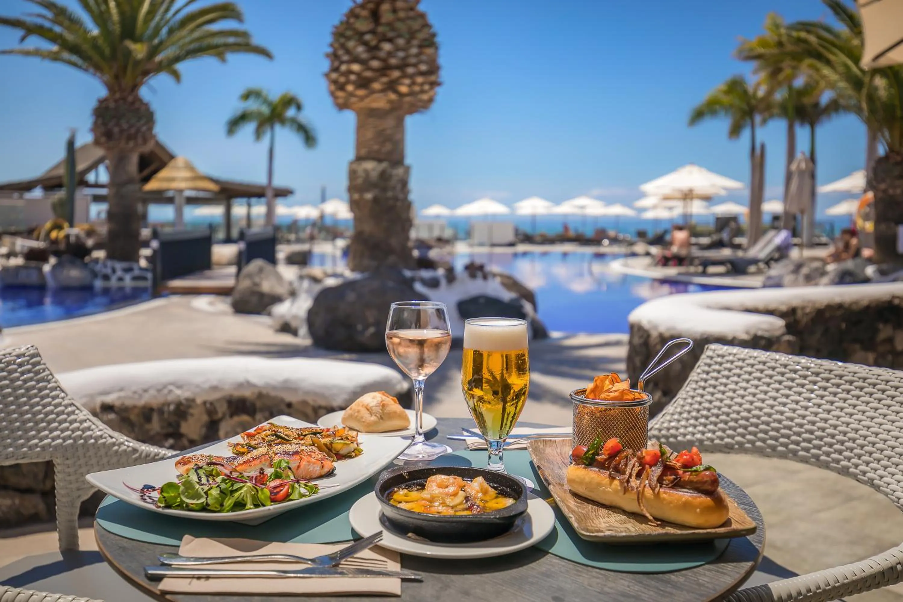 Lounge or bar in Barceló Santiago - Adults Only