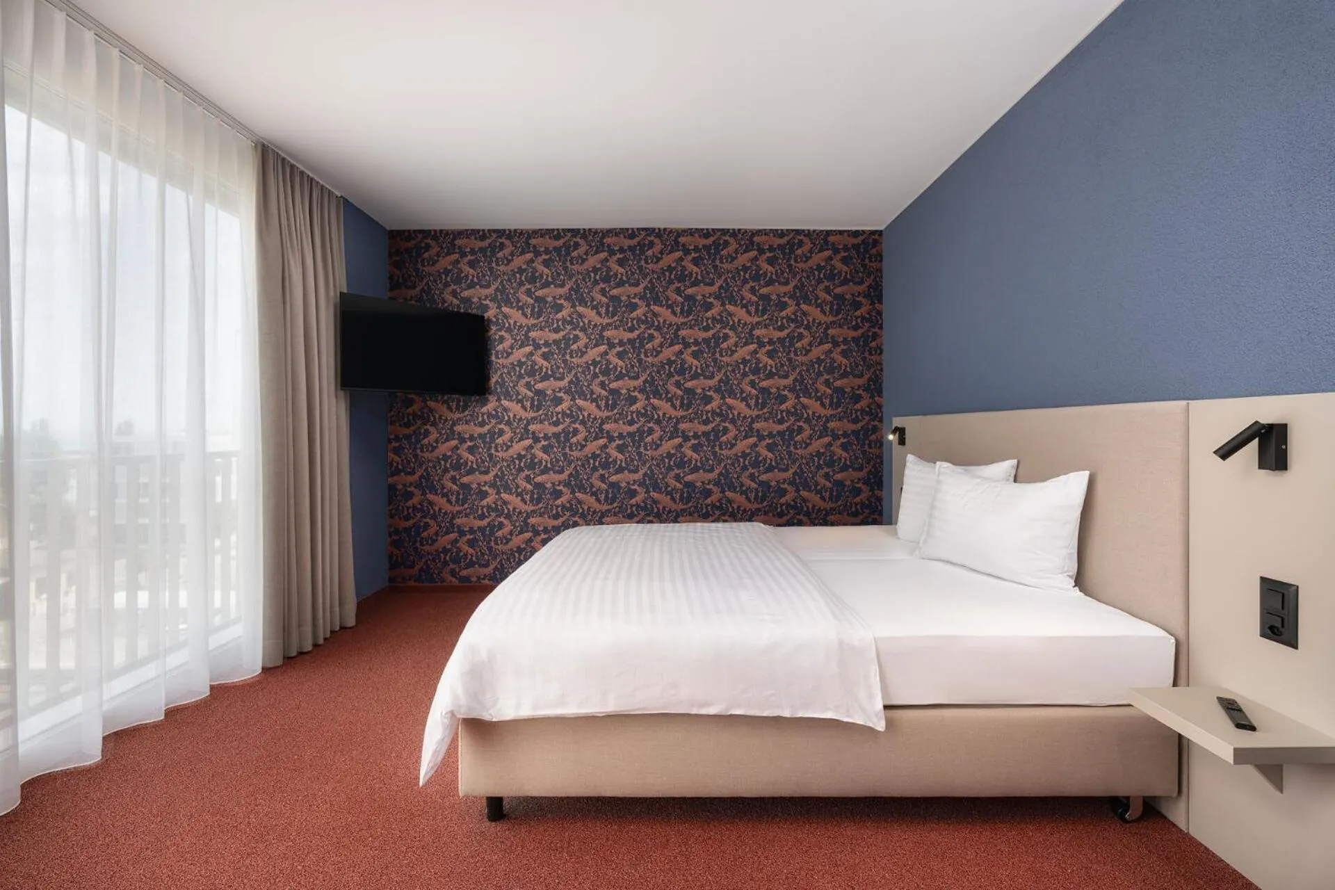 Photo of the whole room, Bed in b-smart hotel Arbon