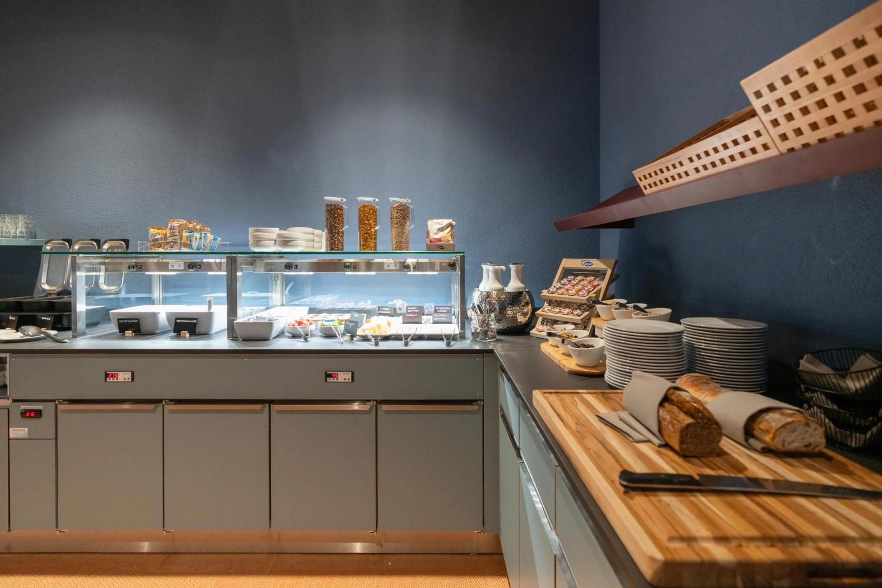 Food and drinks in b-smart hotel Arbon