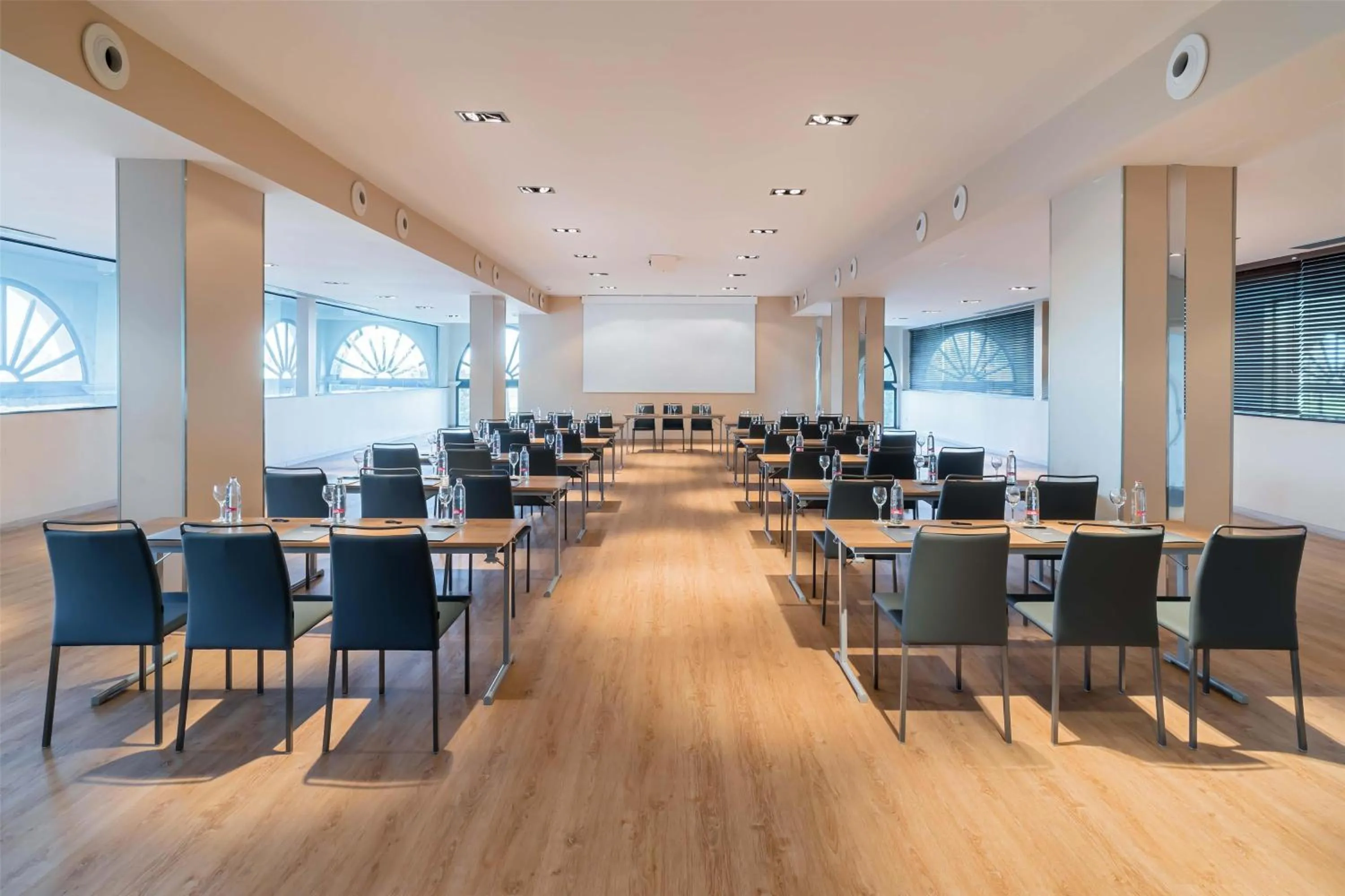 Meeting/conference room in Barceló Costa Ballena Golf & Spa