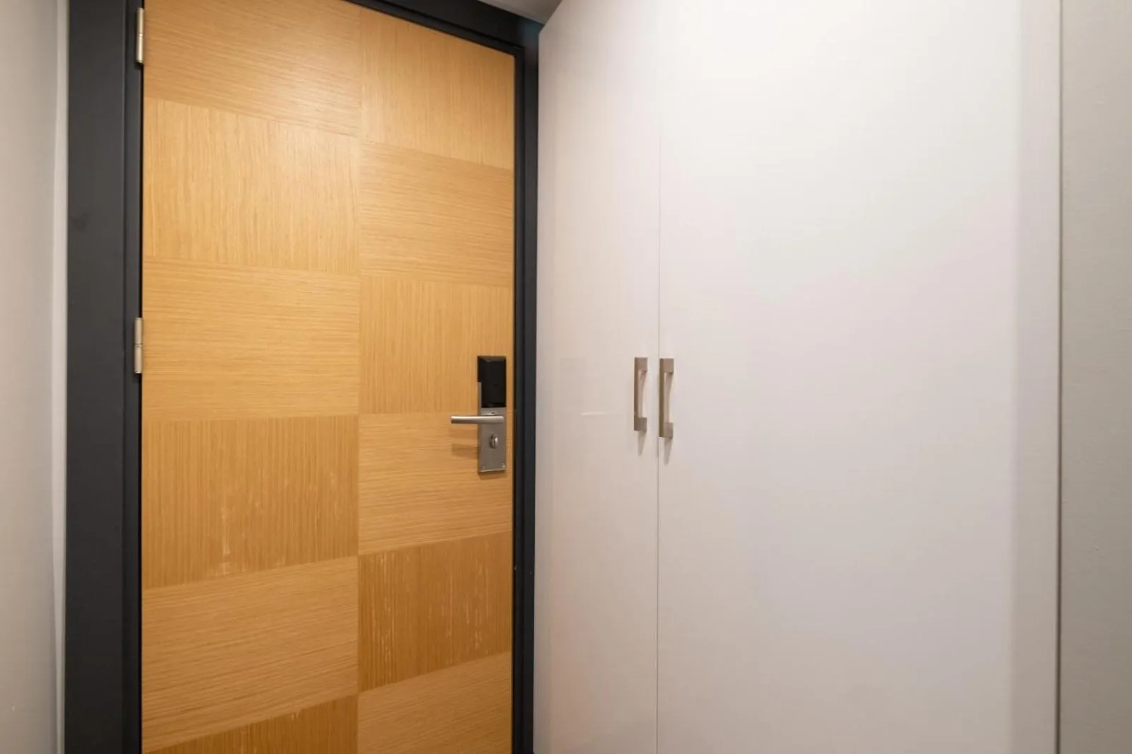 wardrobe in 216 Bosphorus