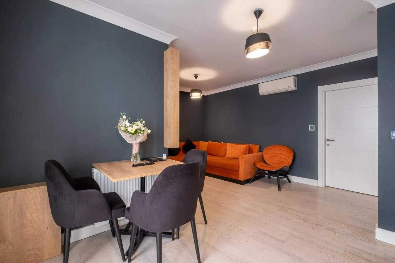 Living room in 216 Bosphorus