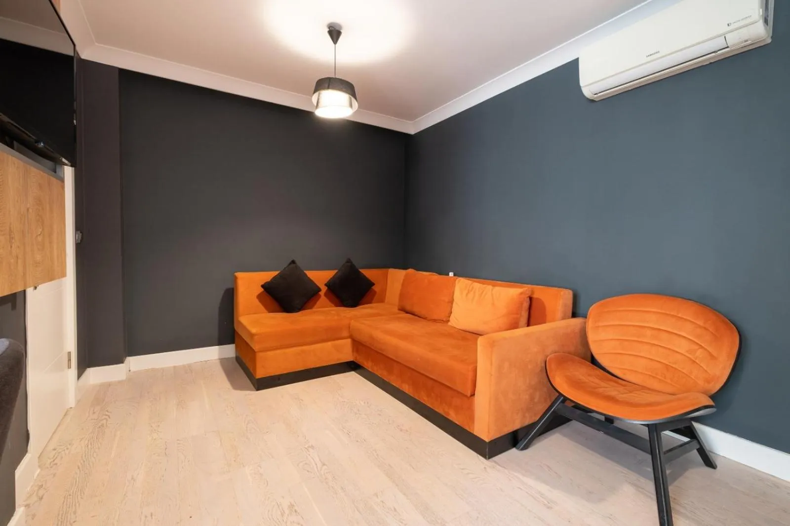 Living room in 216 Bosphorus