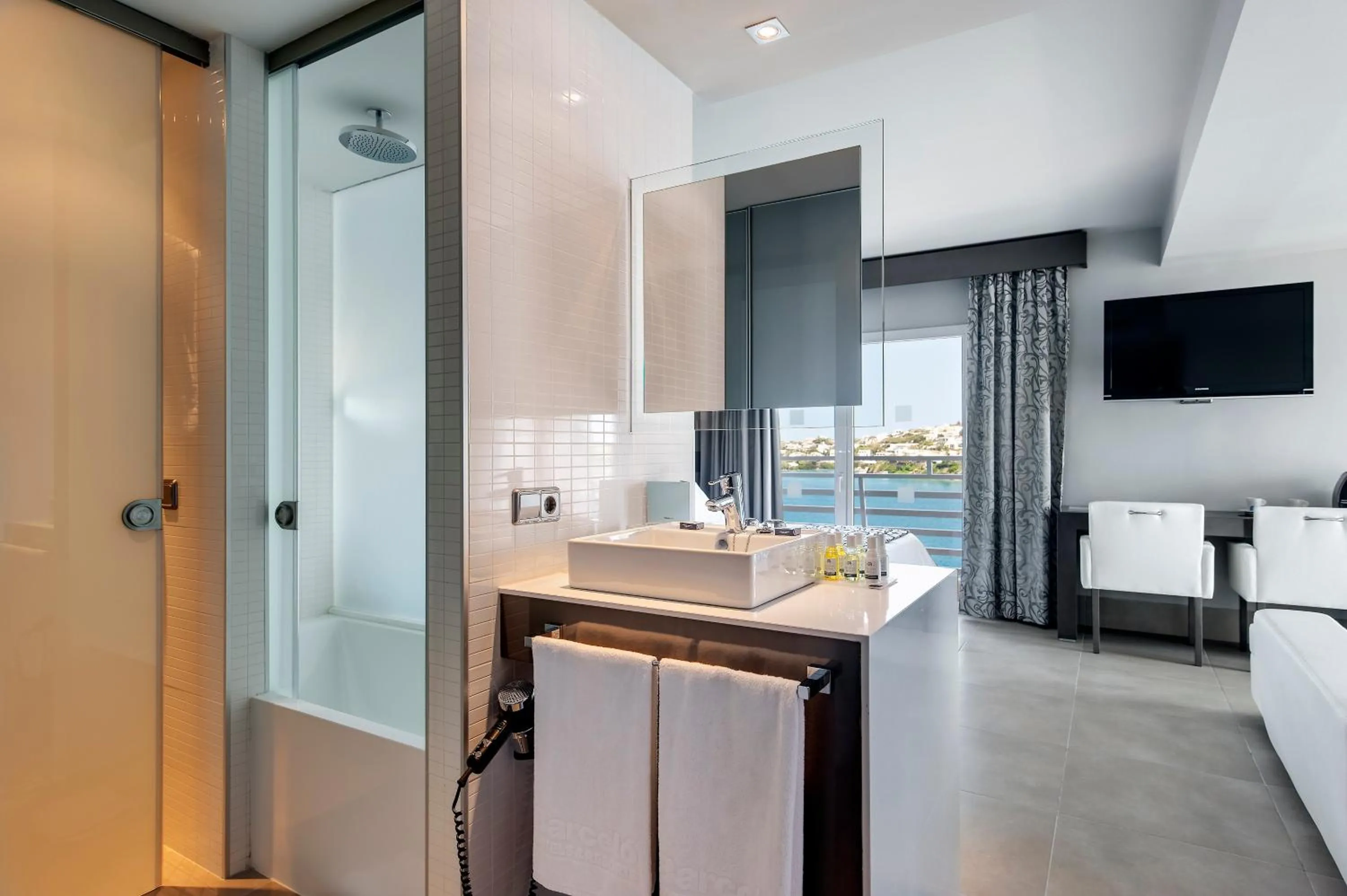 Bathroom in Barceló Hamilton Menorca - Adults Only