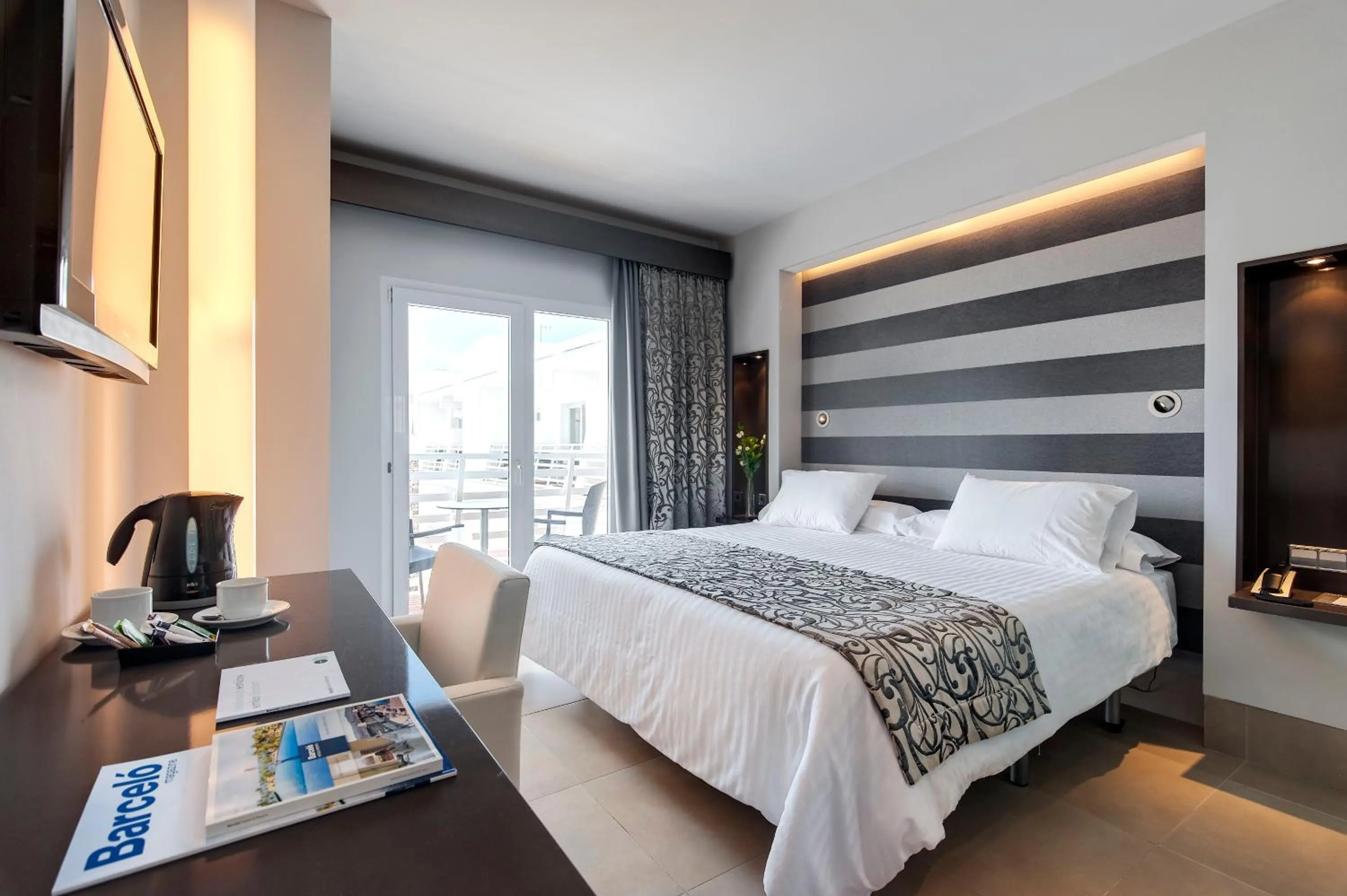 Bed in Barceló Hamilton Menorca - Adults Only