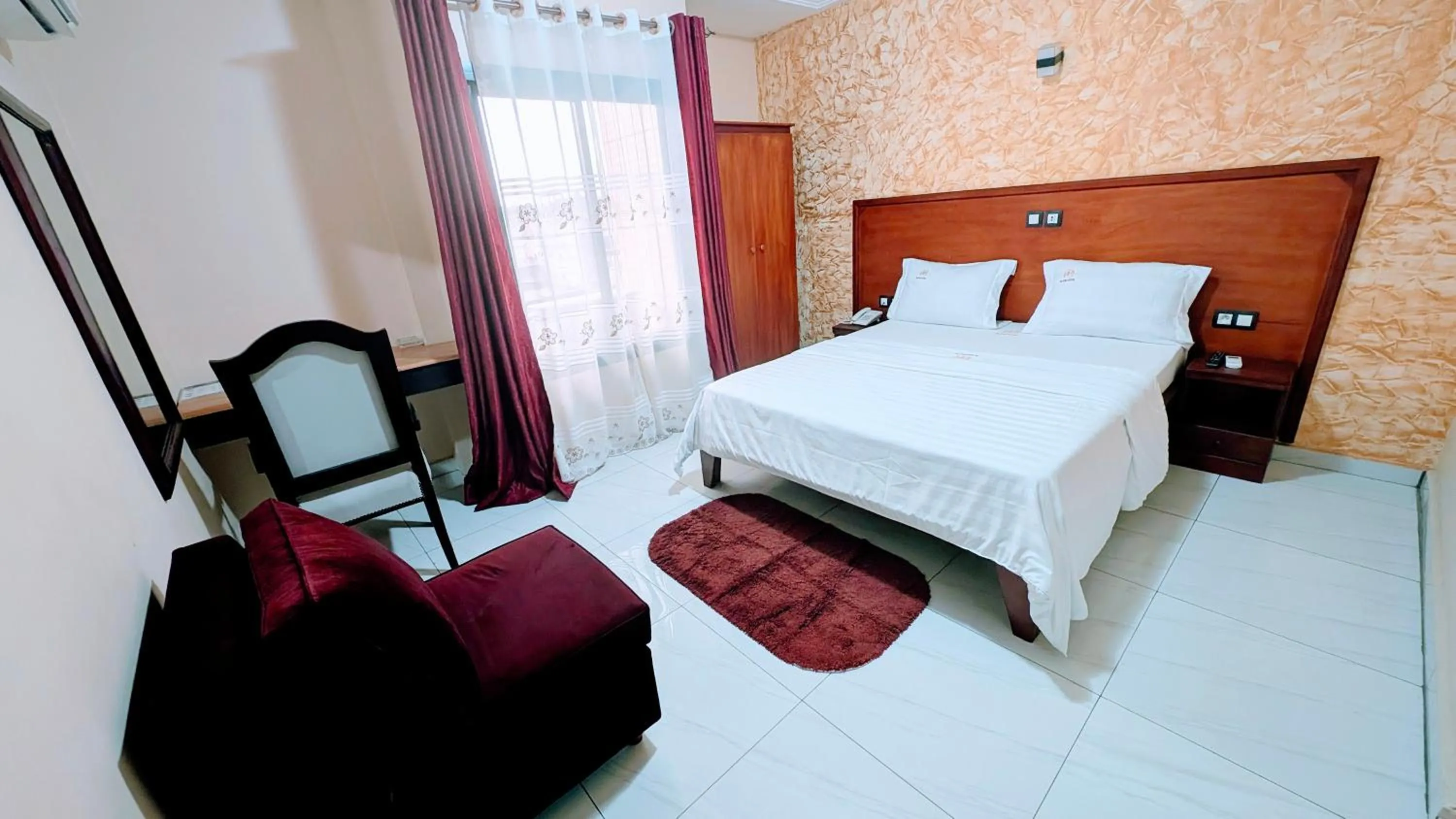 Bedroom, Bed in ALICIA HOTEL