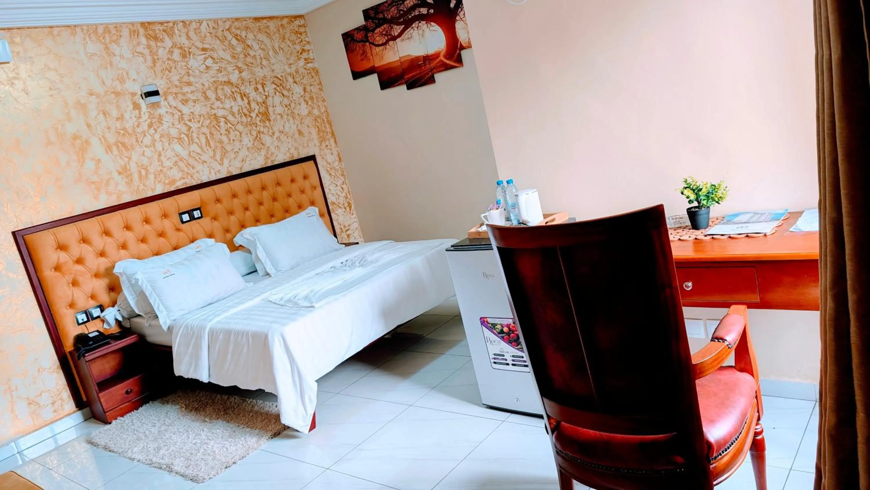 Bedroom, Bed in ALICIA HOTEL