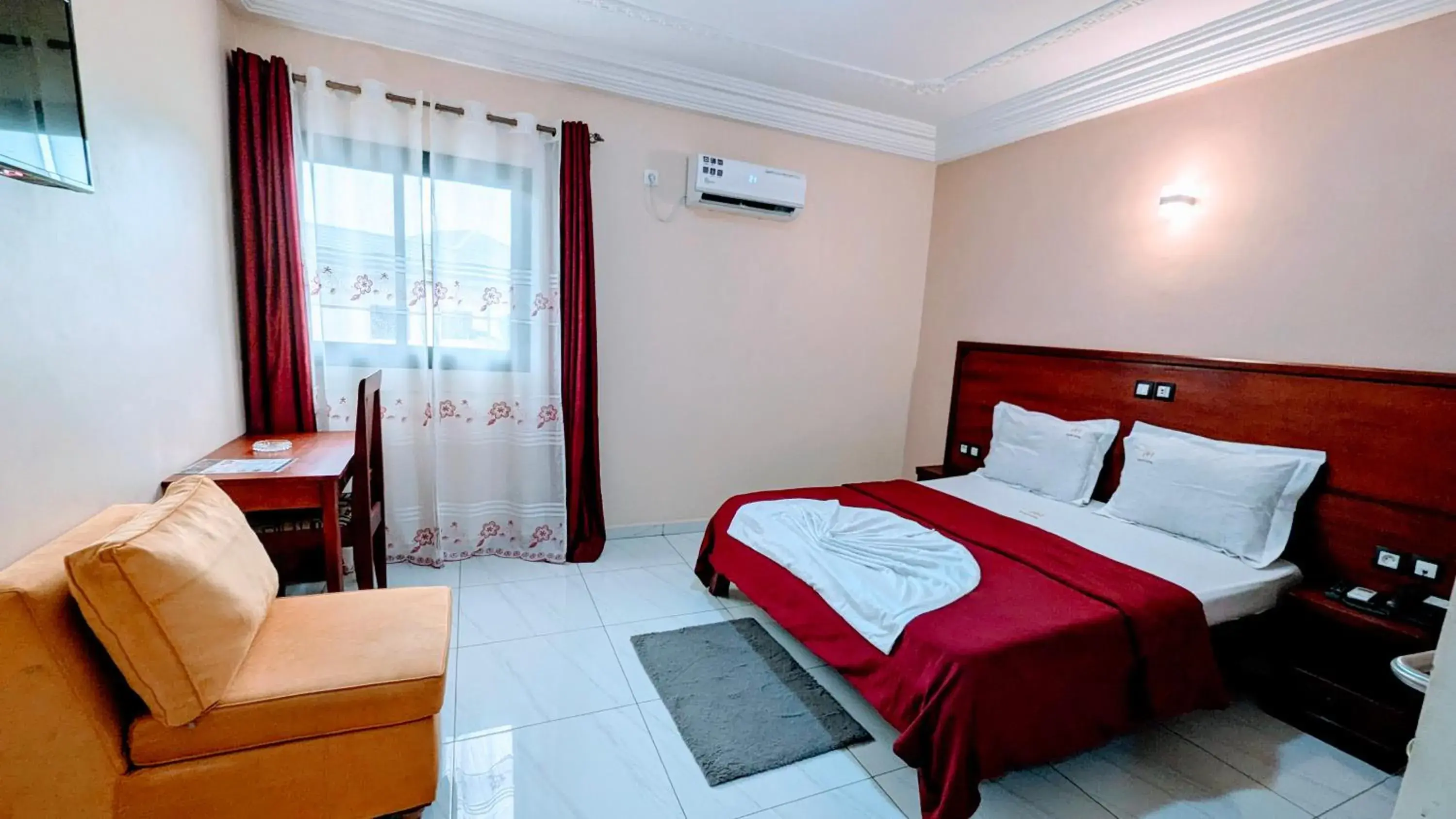 Standard Double Room in ALICIA HOTEL Standard Double Room in ALICIA HOTEL