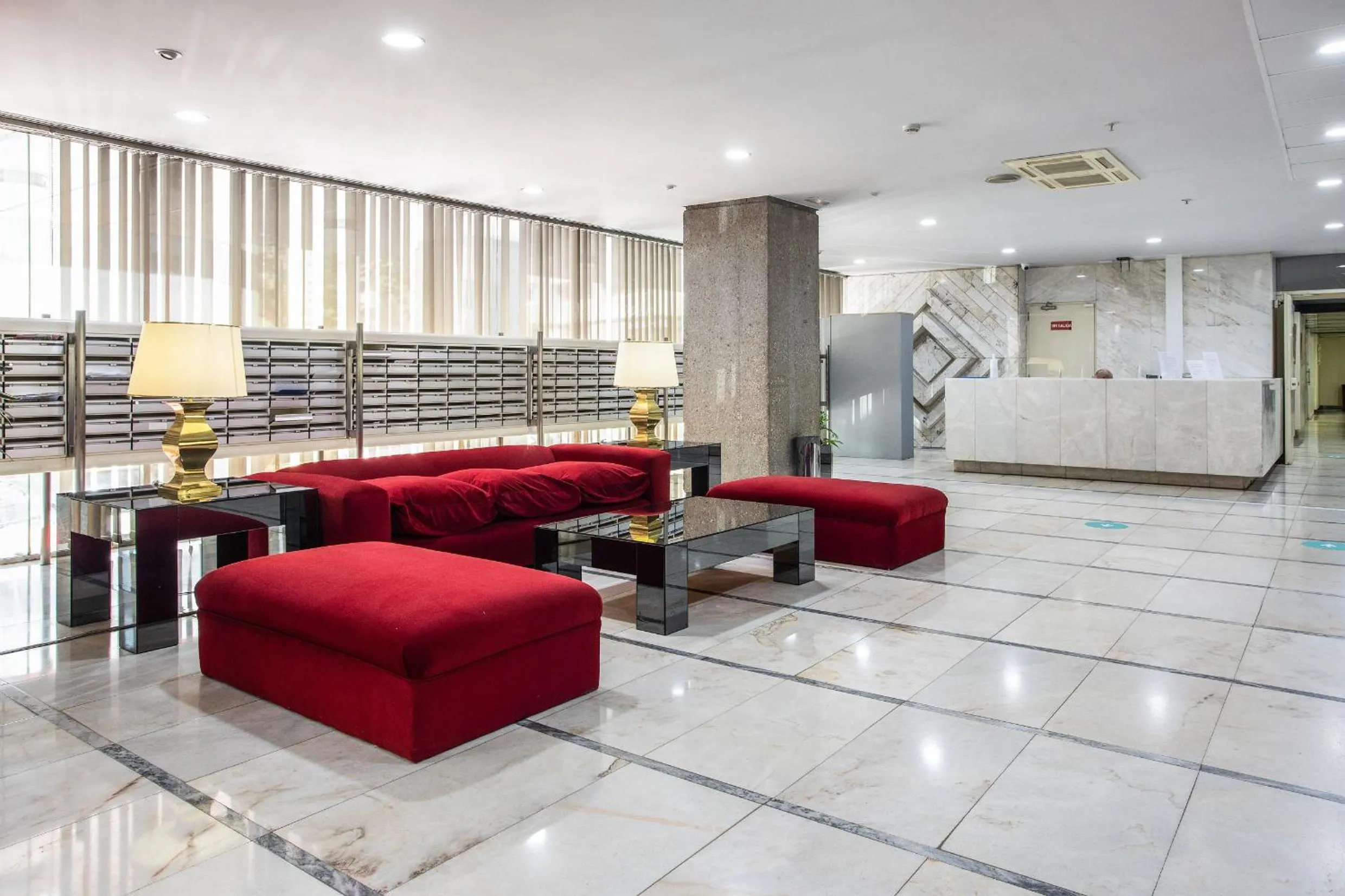 Lobby or reception in Pierre & Vacances Apartamentos Edificio Eurobuilding 2