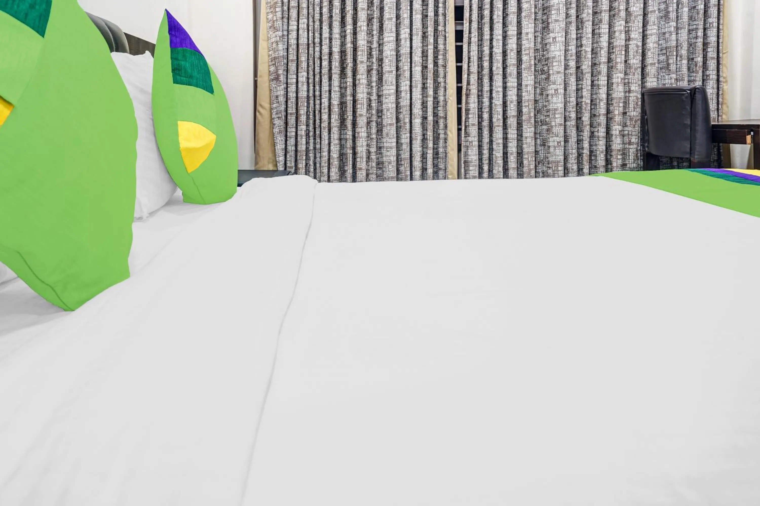 Bedroom in Treebo Madhuvan Grand