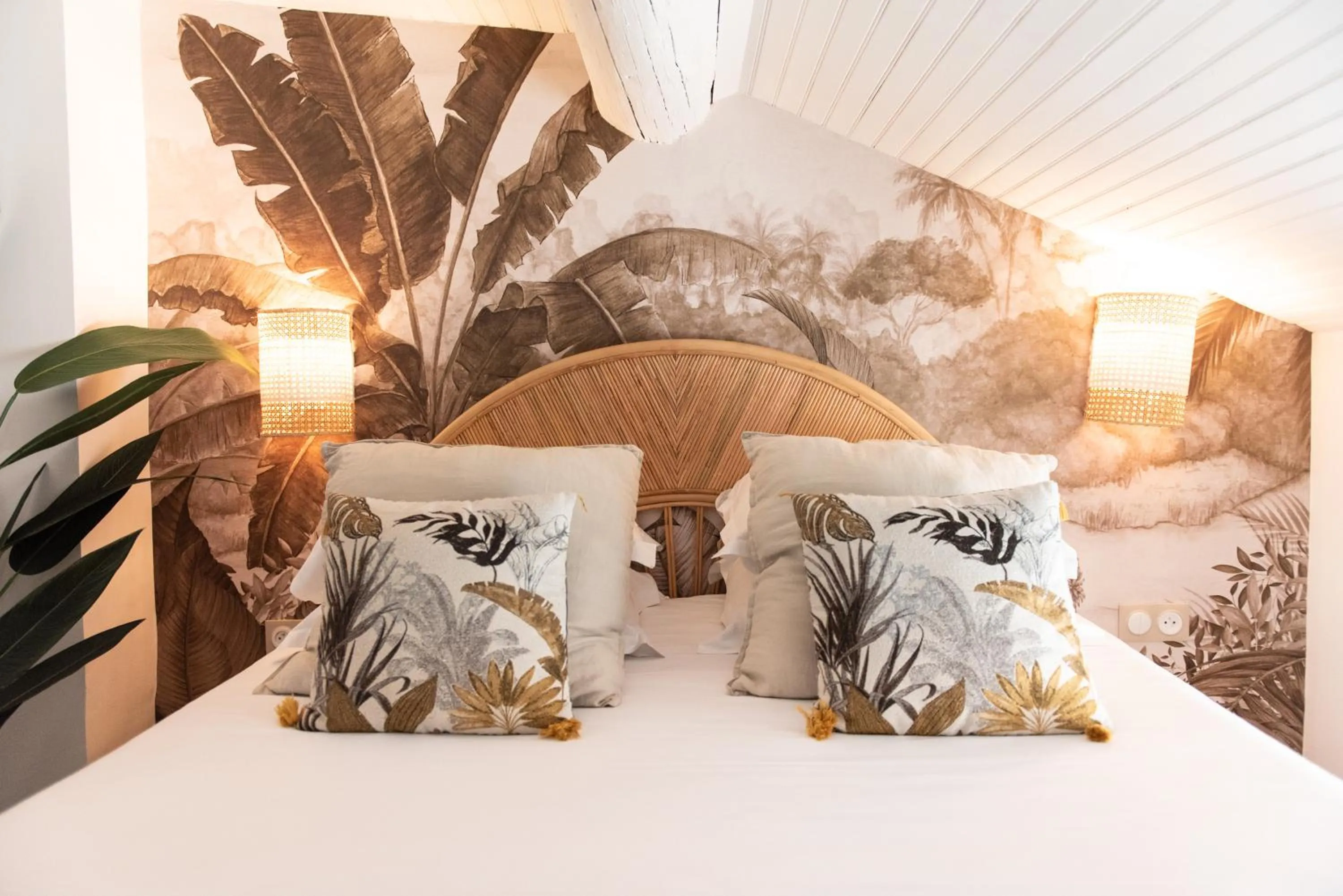 Bed in Hôtel Le M - Marseille