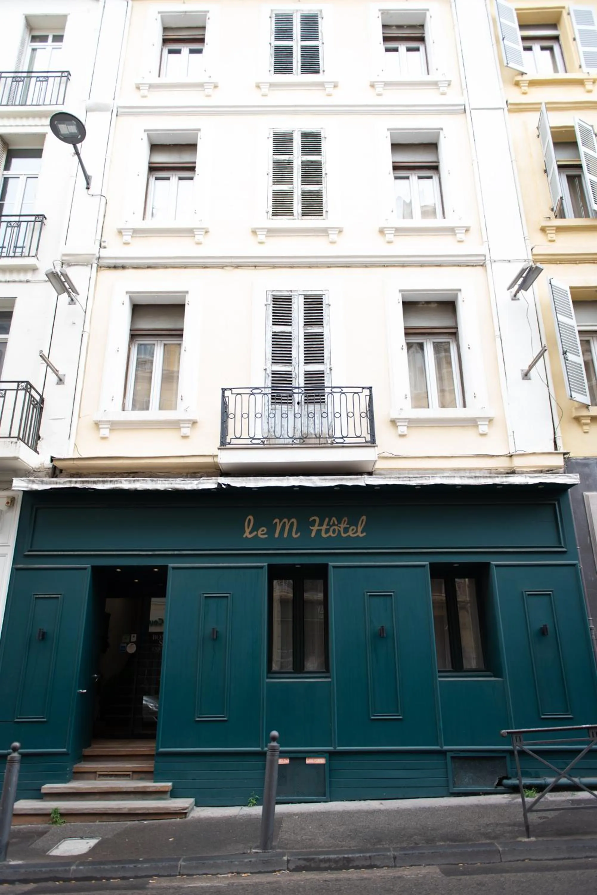 Facade/entrance in Hôtel Le M - Marseille