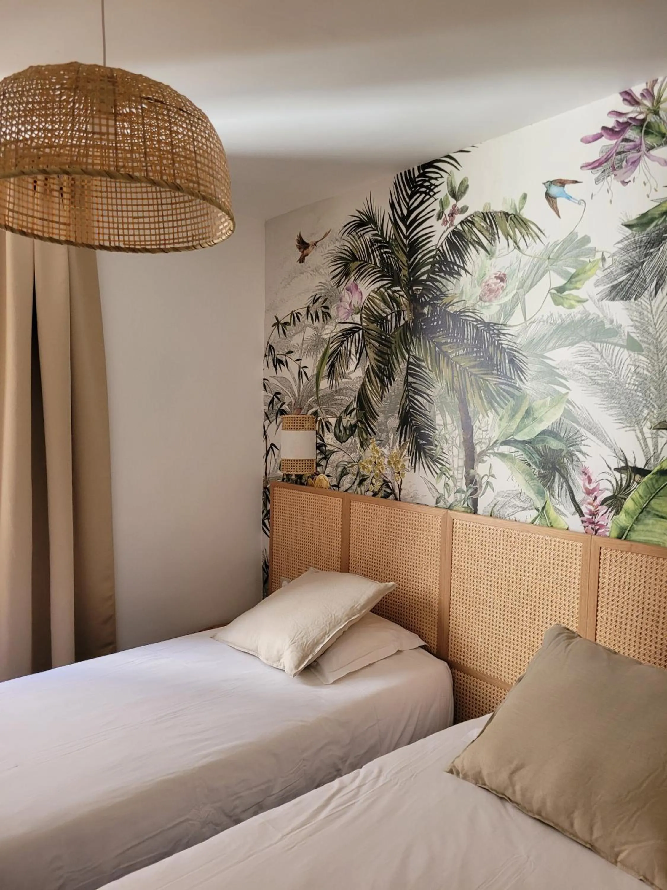 Bed in Hôtel Le M - Marseille