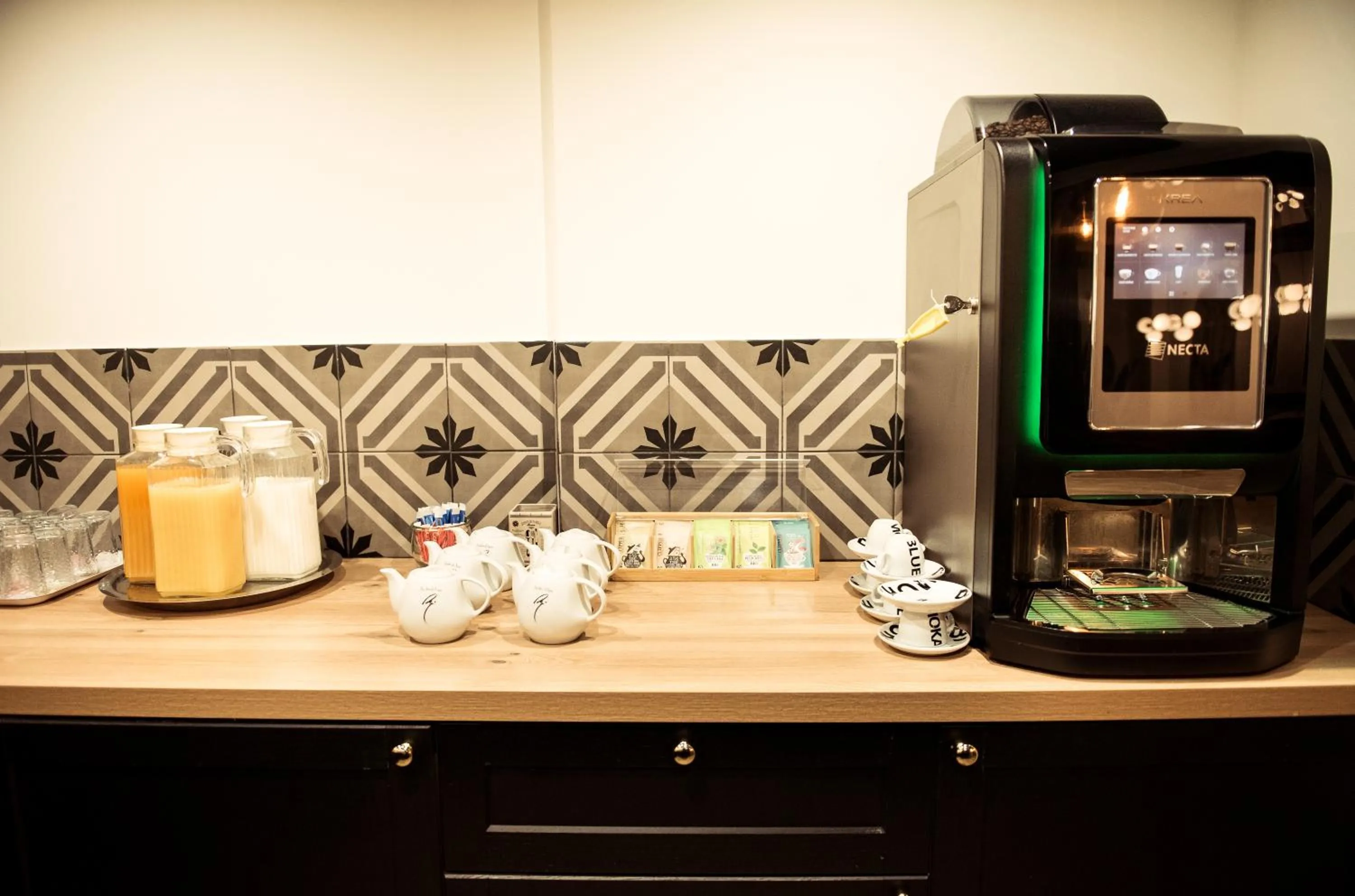 Breakfast in Hôtel Le M - Marseille